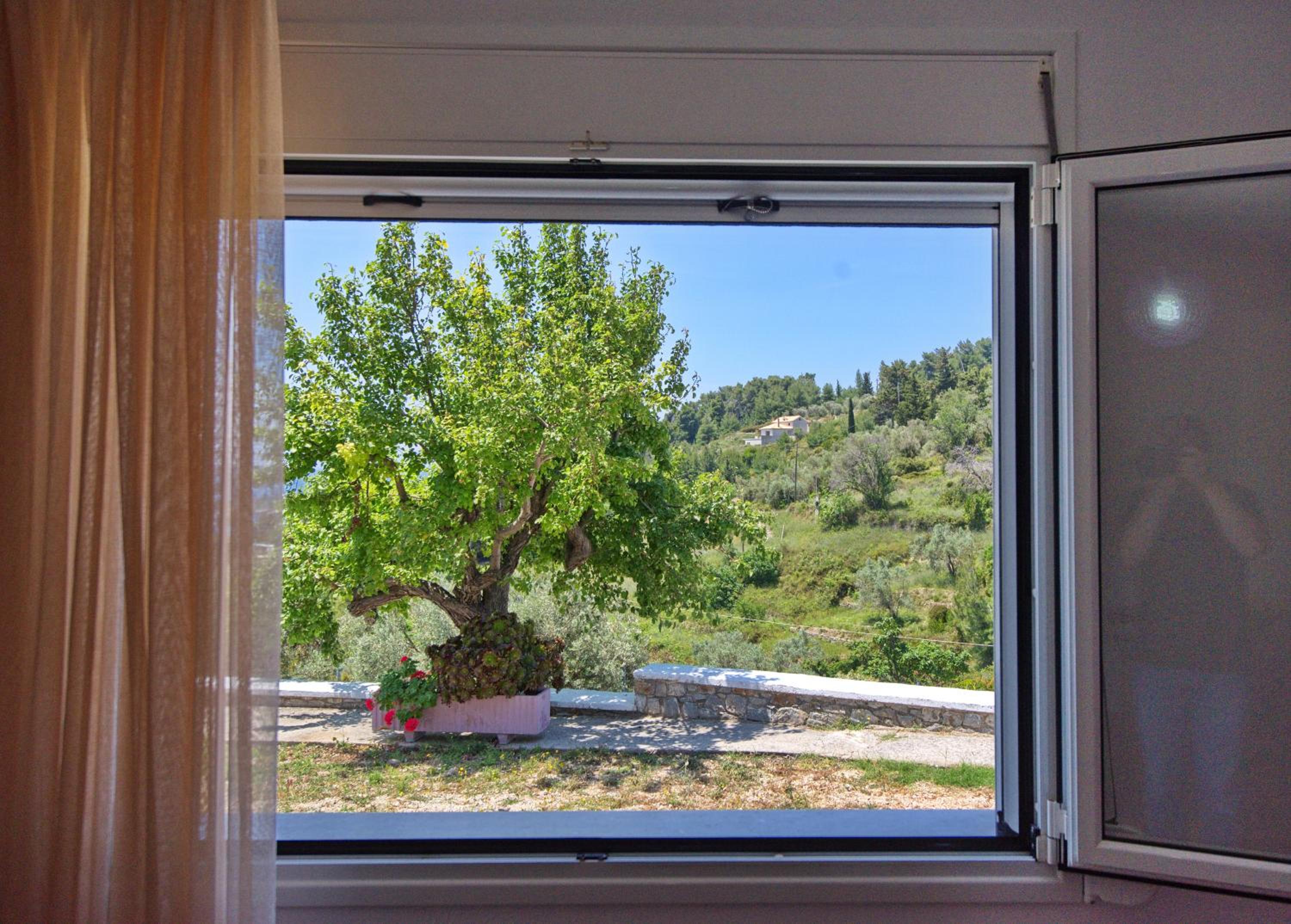 Myrtilo cottage view 4