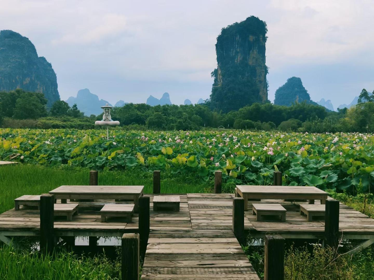 Yangshuo Eden's Social Guesthouse - Wake up to a hearty Western breakfast & fresh craft coffee & night beers & outdoor activities