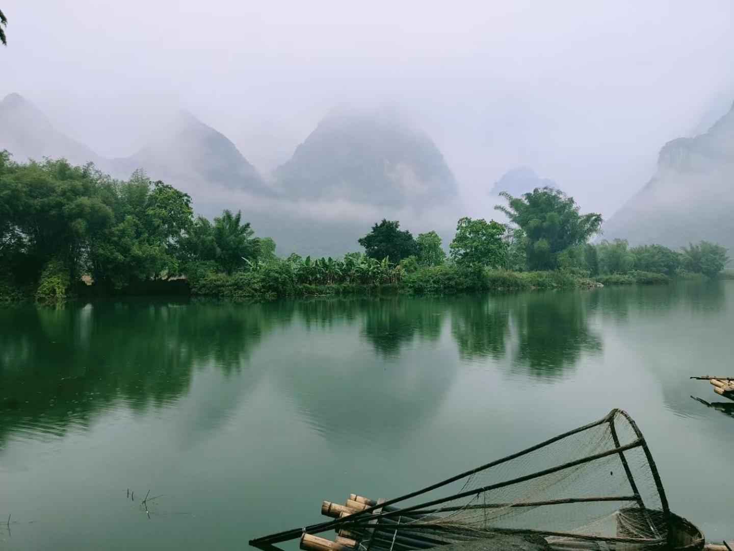 Yangshuo Eden's Social Guesthouse - Wake up to a hearty Western breakfast & fresh craft coffee & night beers & outdoor activities
