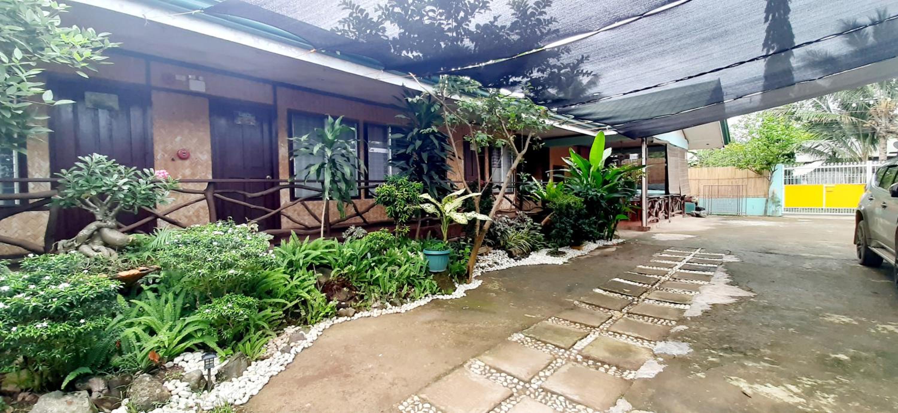 Pinaluyan Guest House