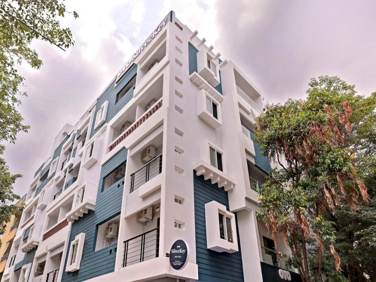 Super OYO SilverKey Executive Stay