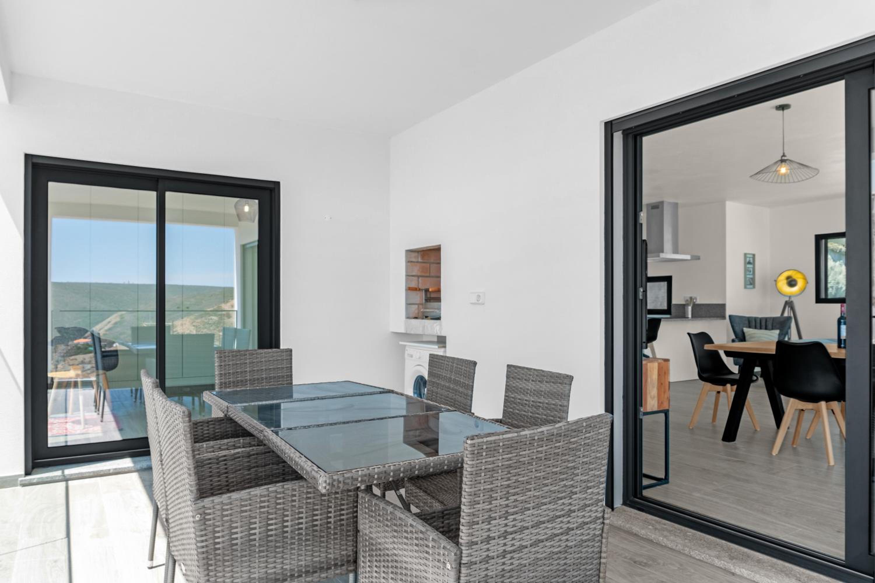 Apartamentos praia da Arrifana view 2