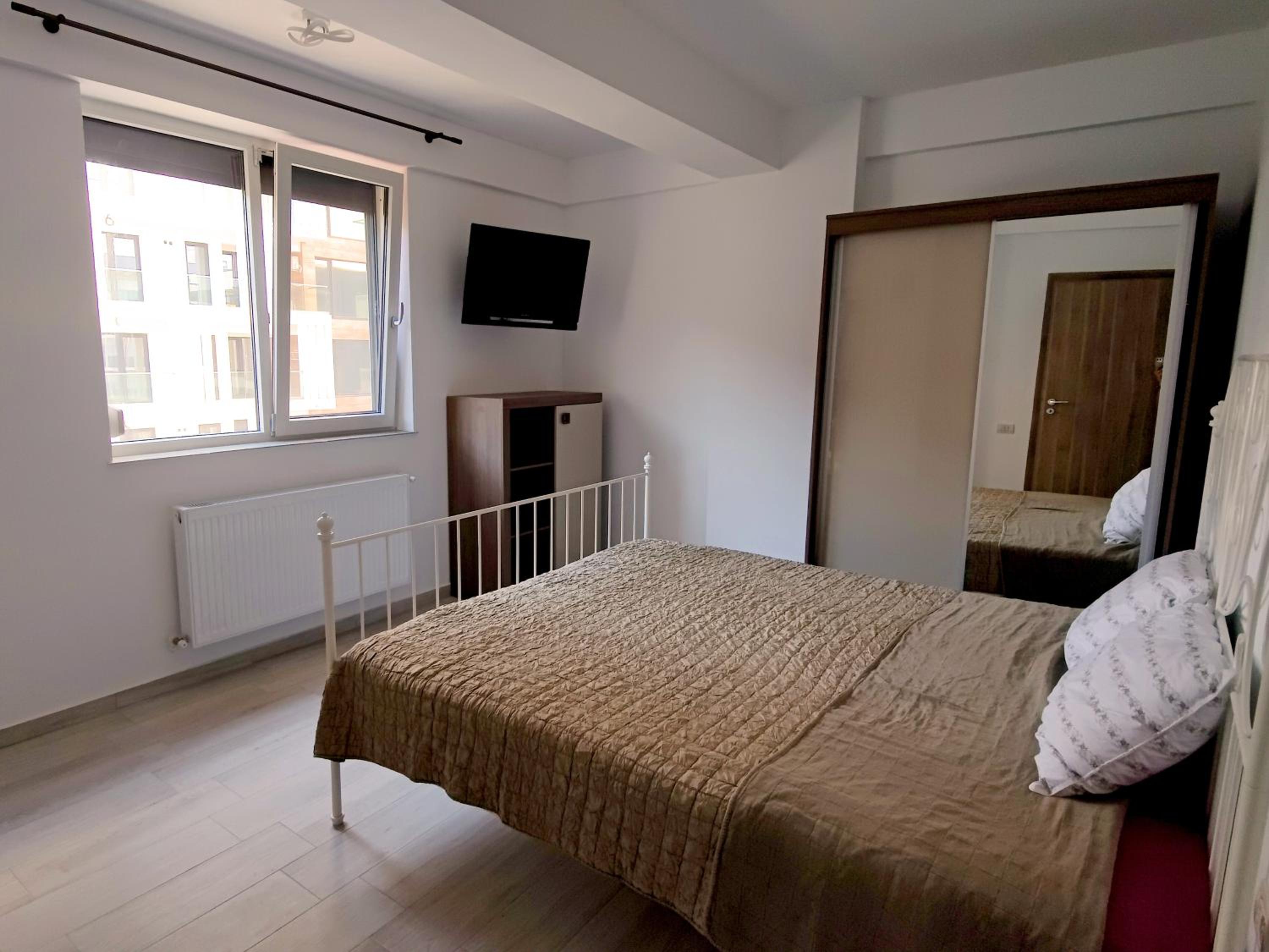 23 Valuri, 2 camere, 2 băi