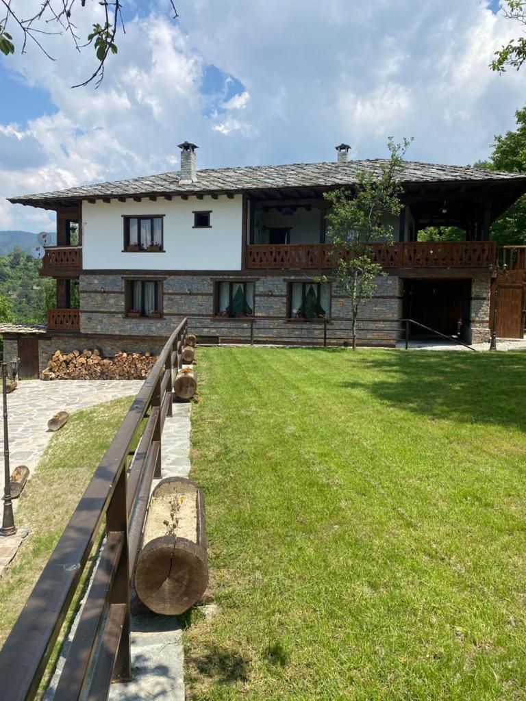 Vladimirov's House Kovachevitsa , Цяла къща