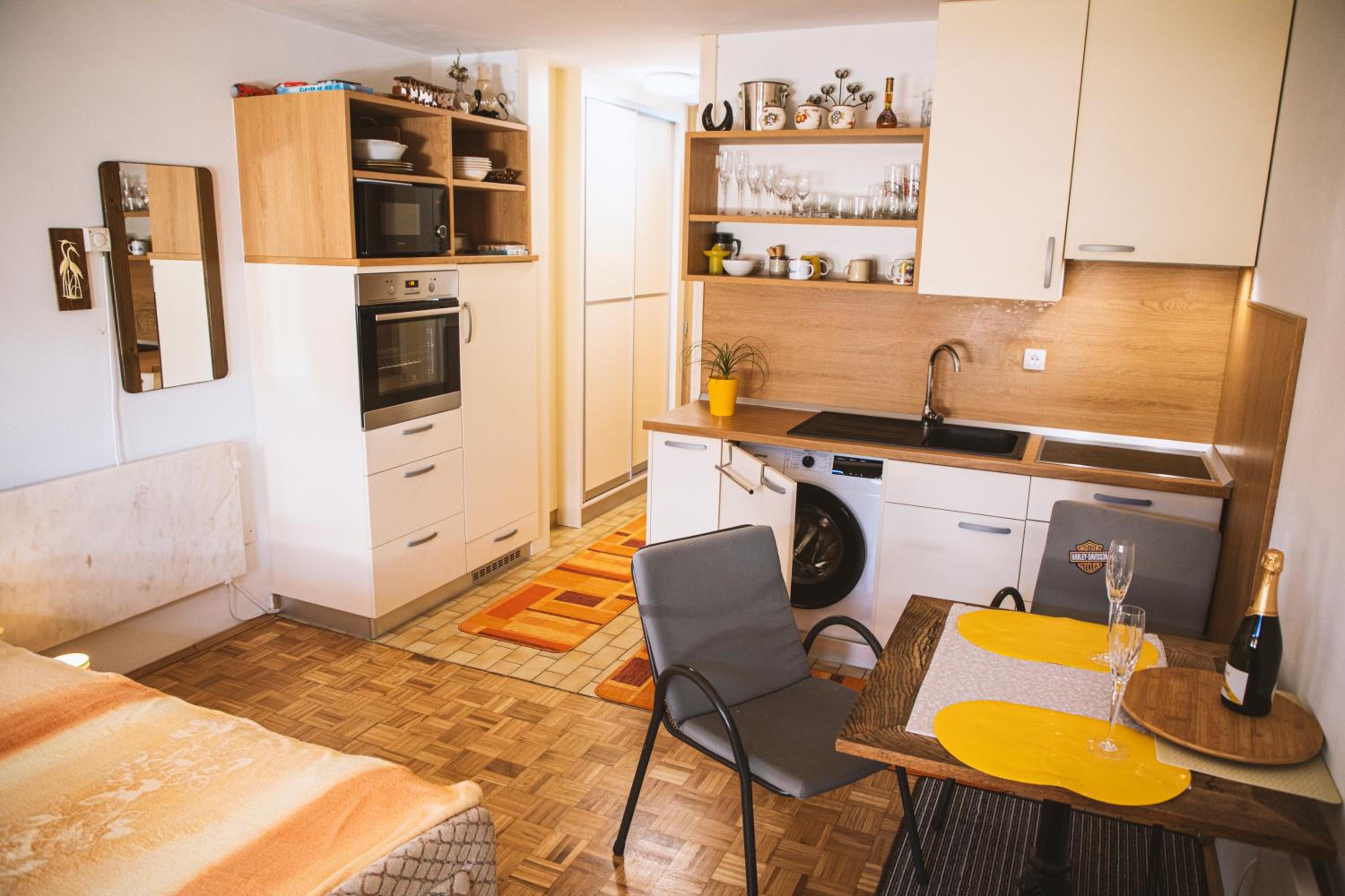 Sončni apartma view 5