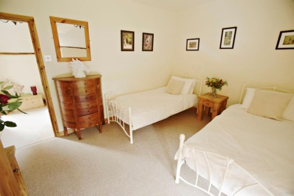 White Horse Cottage with Sauna view 4