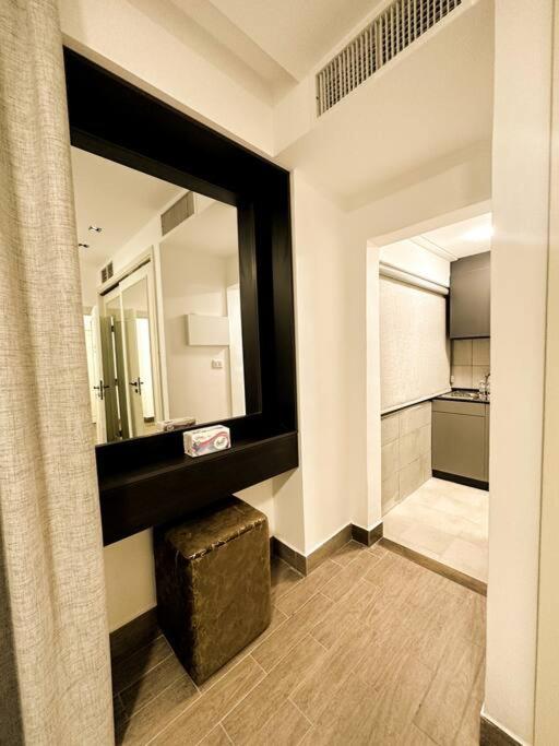 central apartment for rent 31 view 3