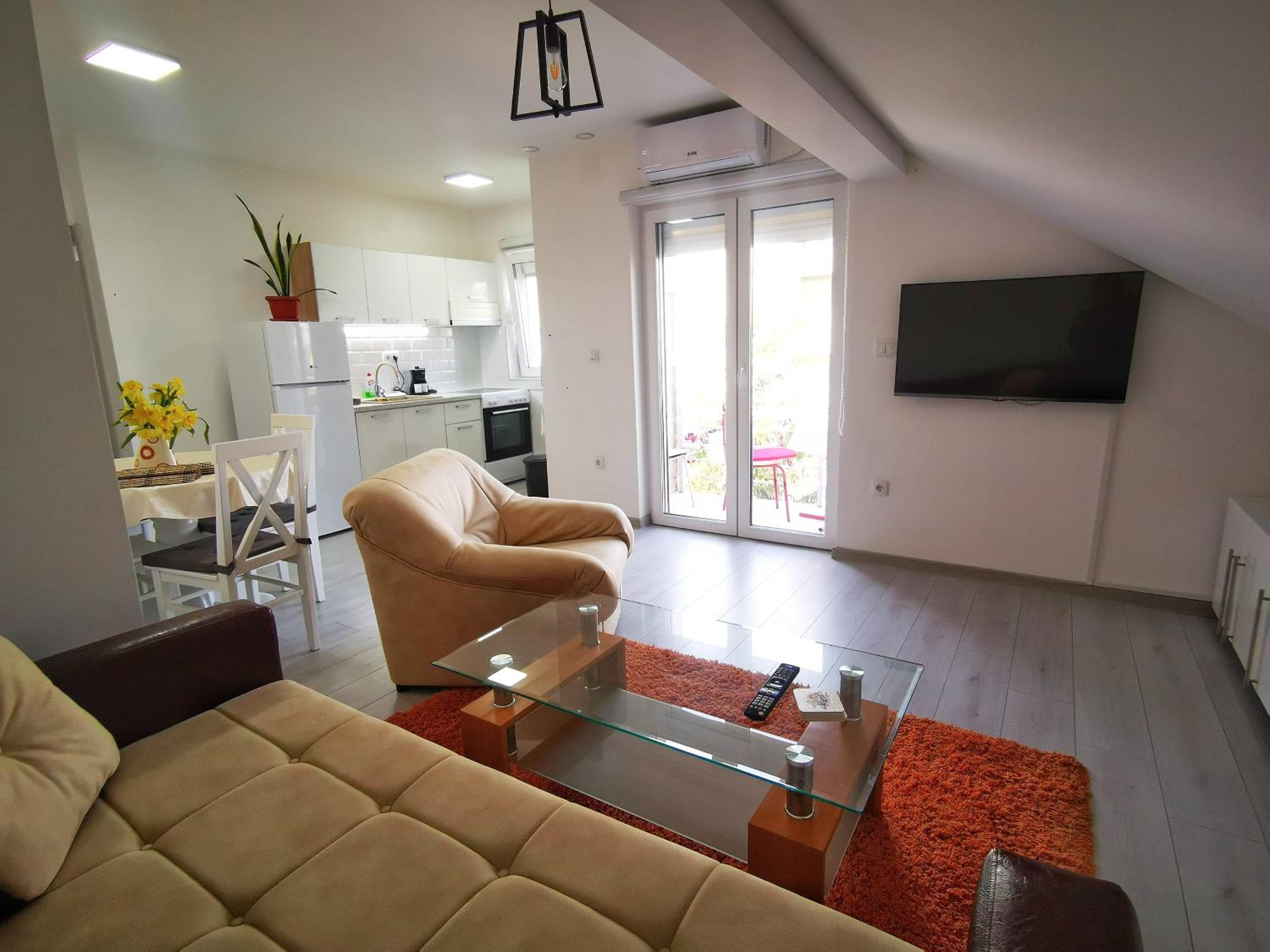BIS Apartments