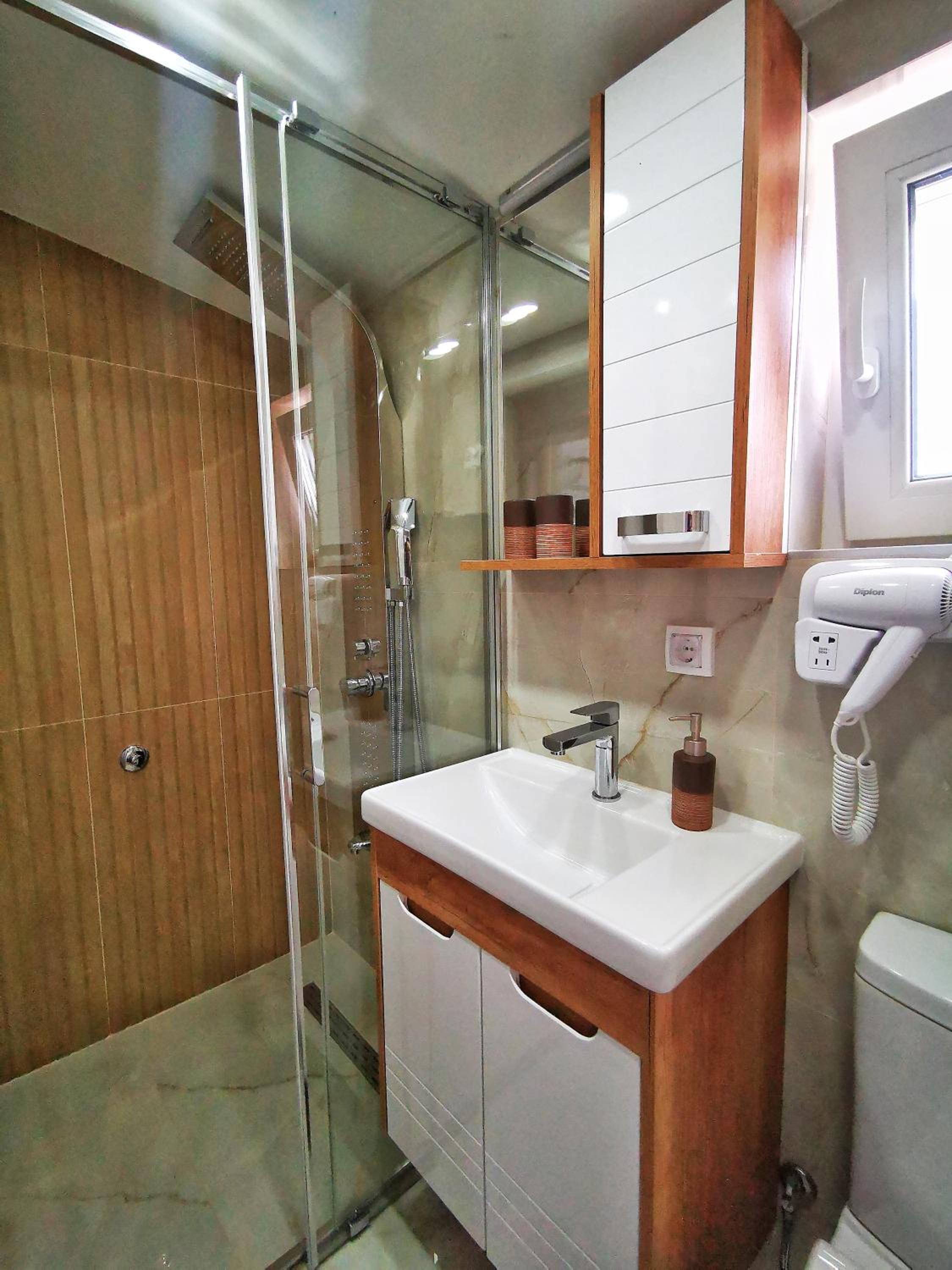 BIS Apartments