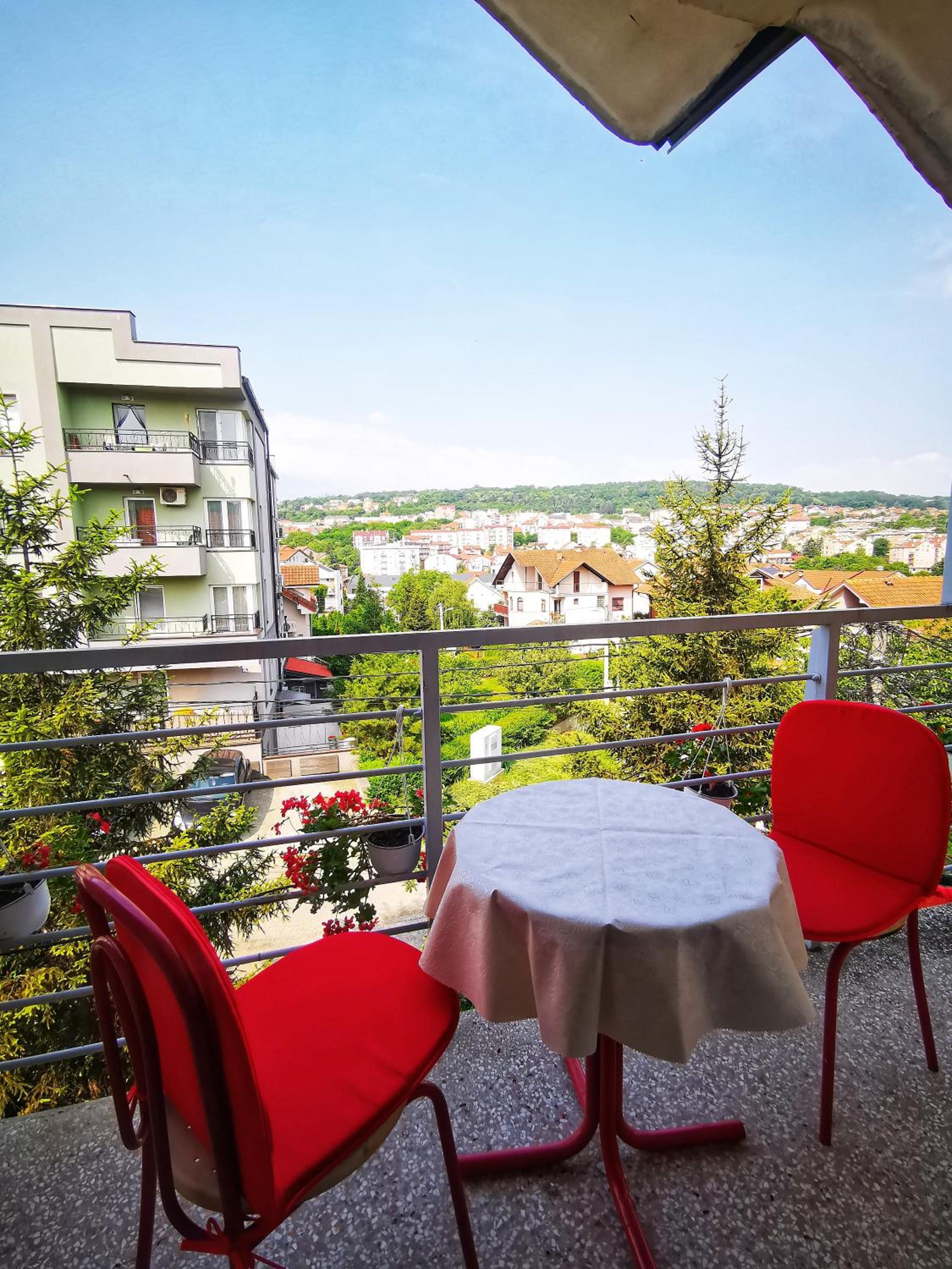 BIS Apartments