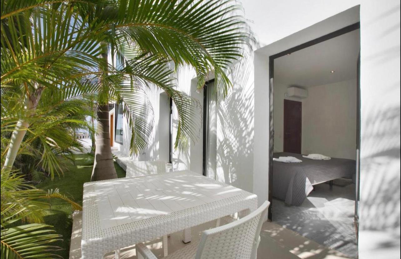 KARAT Villa Esmeralda