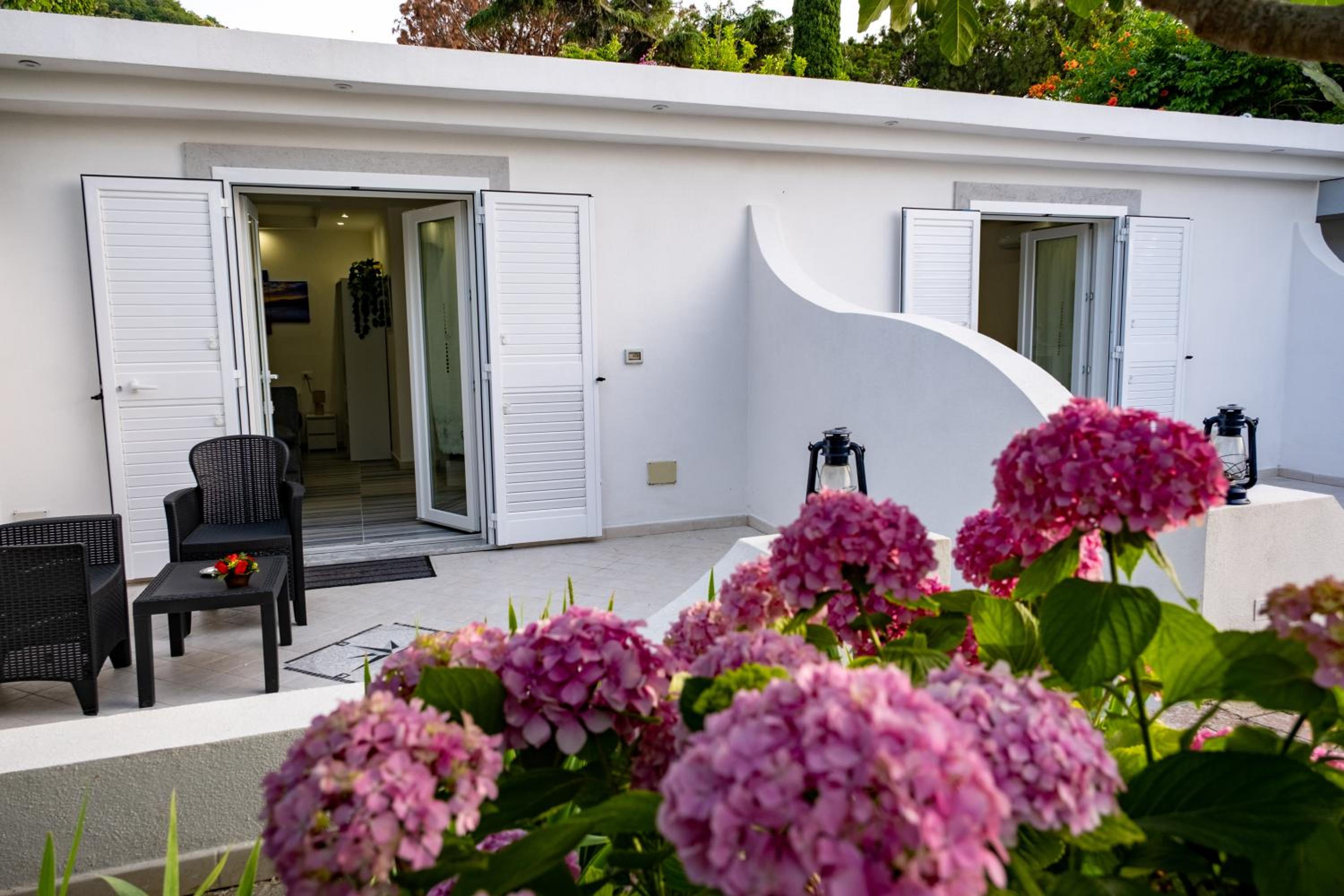 Barracuda Suite Sea View & Dinner Experience