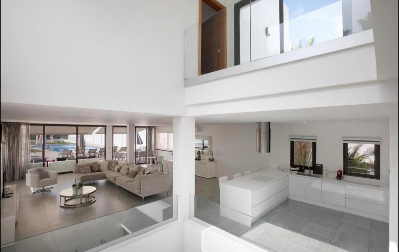 KARAT Villa Esmeralda