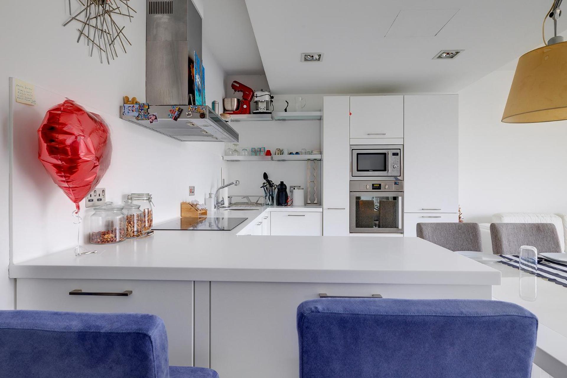 Exquisite Seafront Apart in Spinola Bay St Julians view 4