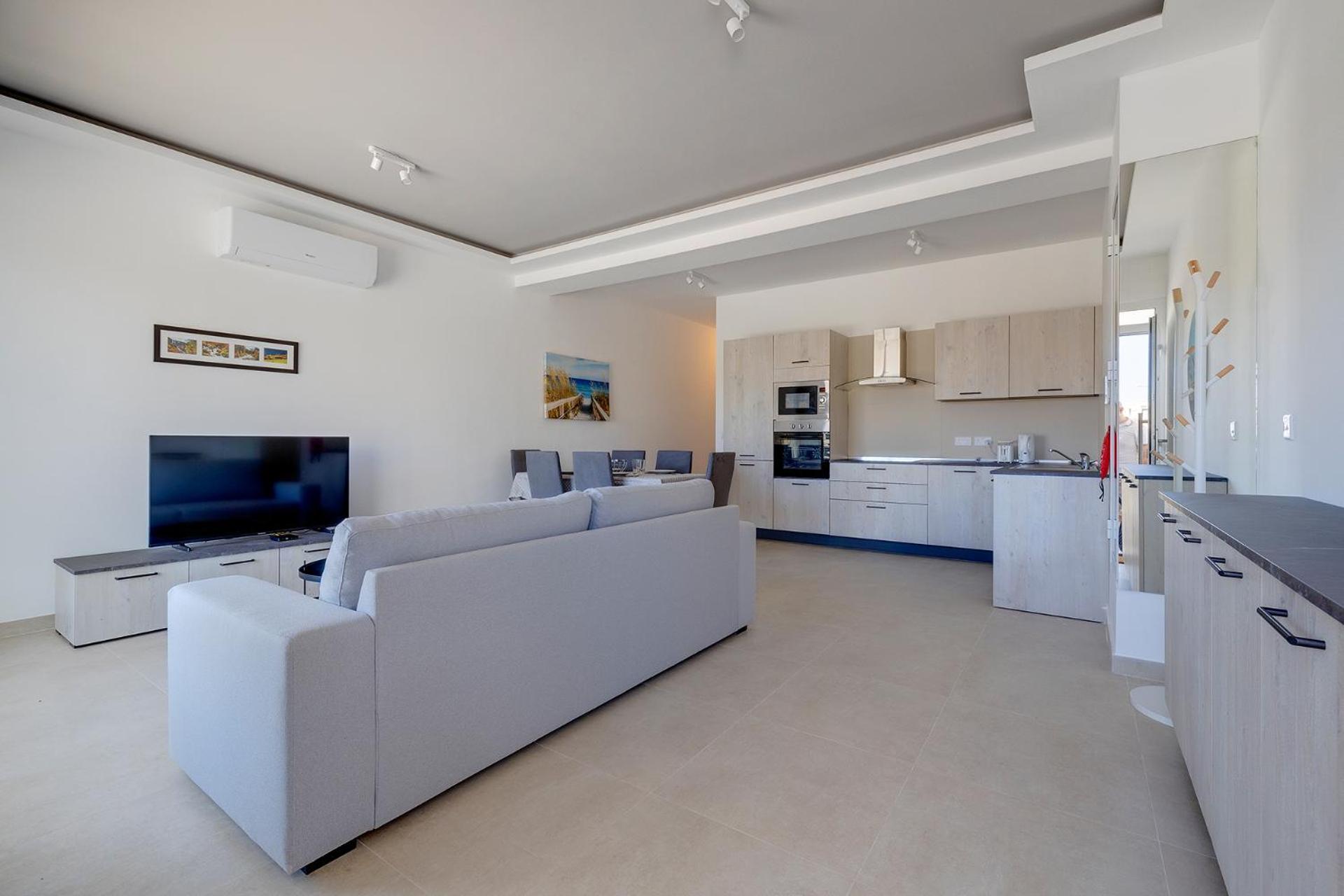 Luxury Maisonette in a Tranquil and Central Area — St Julian's