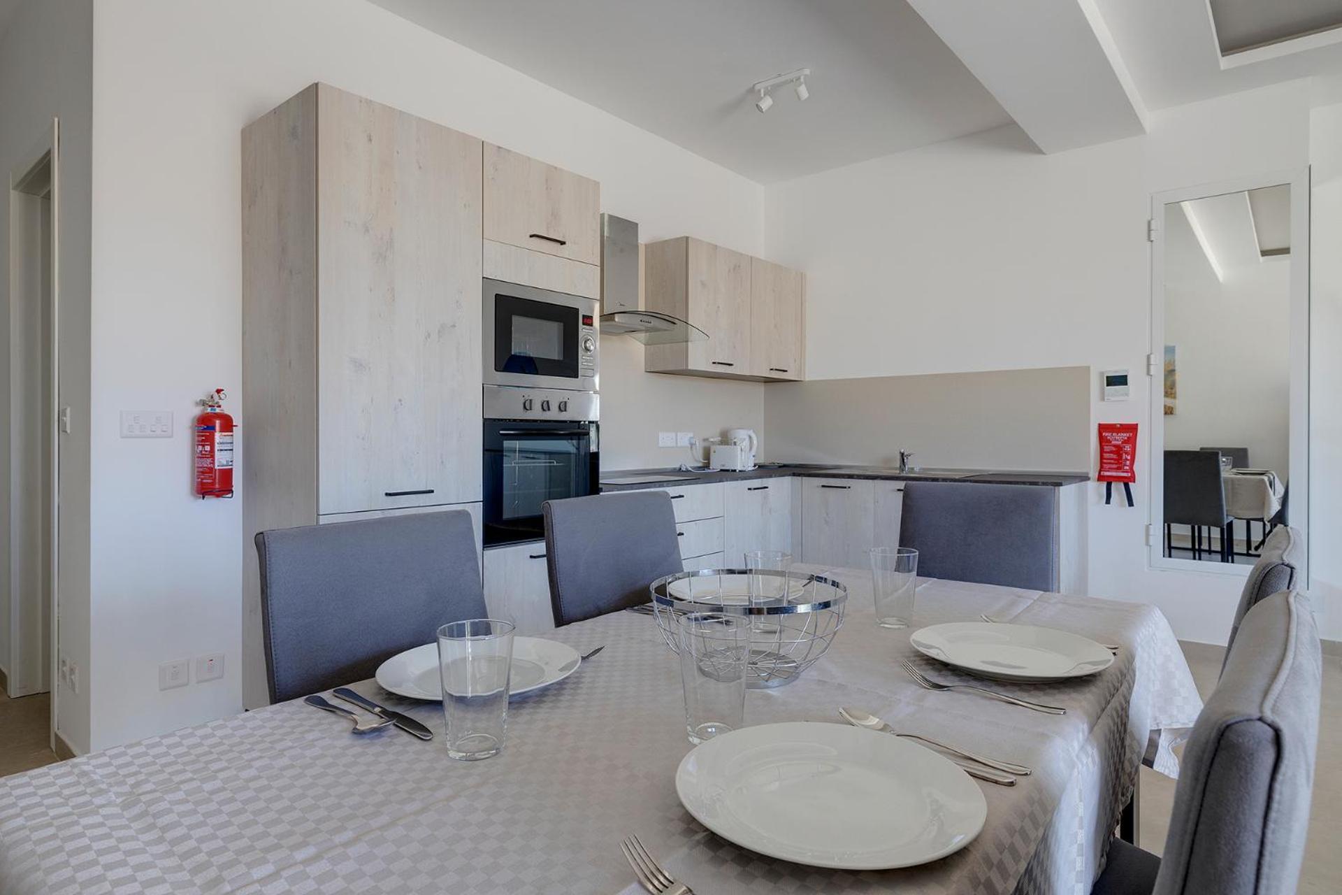 Luxury Maisonette in a Tranquil and Central Area photo 4
