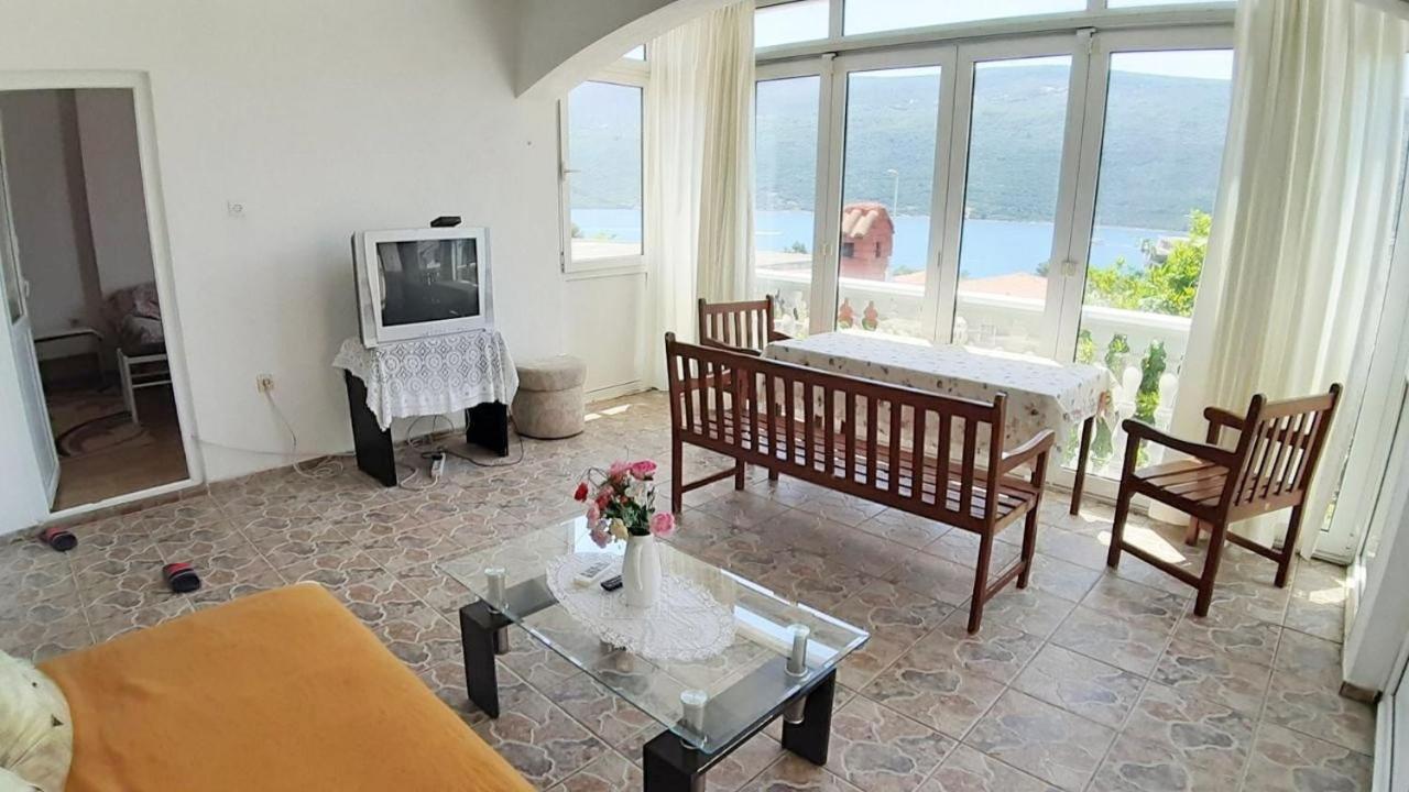 Joli apartaments Kumbor view 5