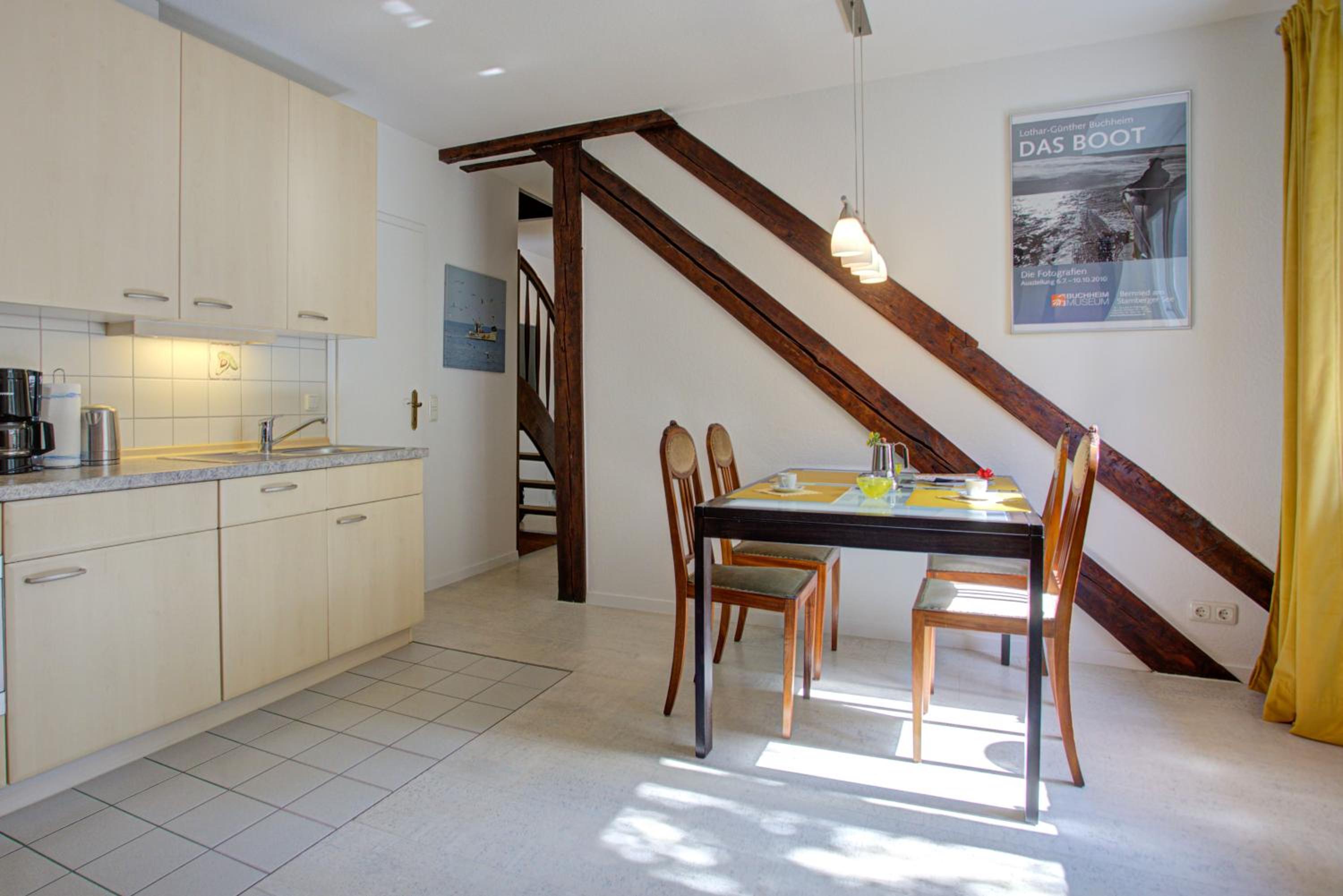 Strandvilla Hubertus Boltenhagen - Ferienwohnungen Apartment mit Parkplatz WLAN Küche Garten Grillplatz Waldbaden