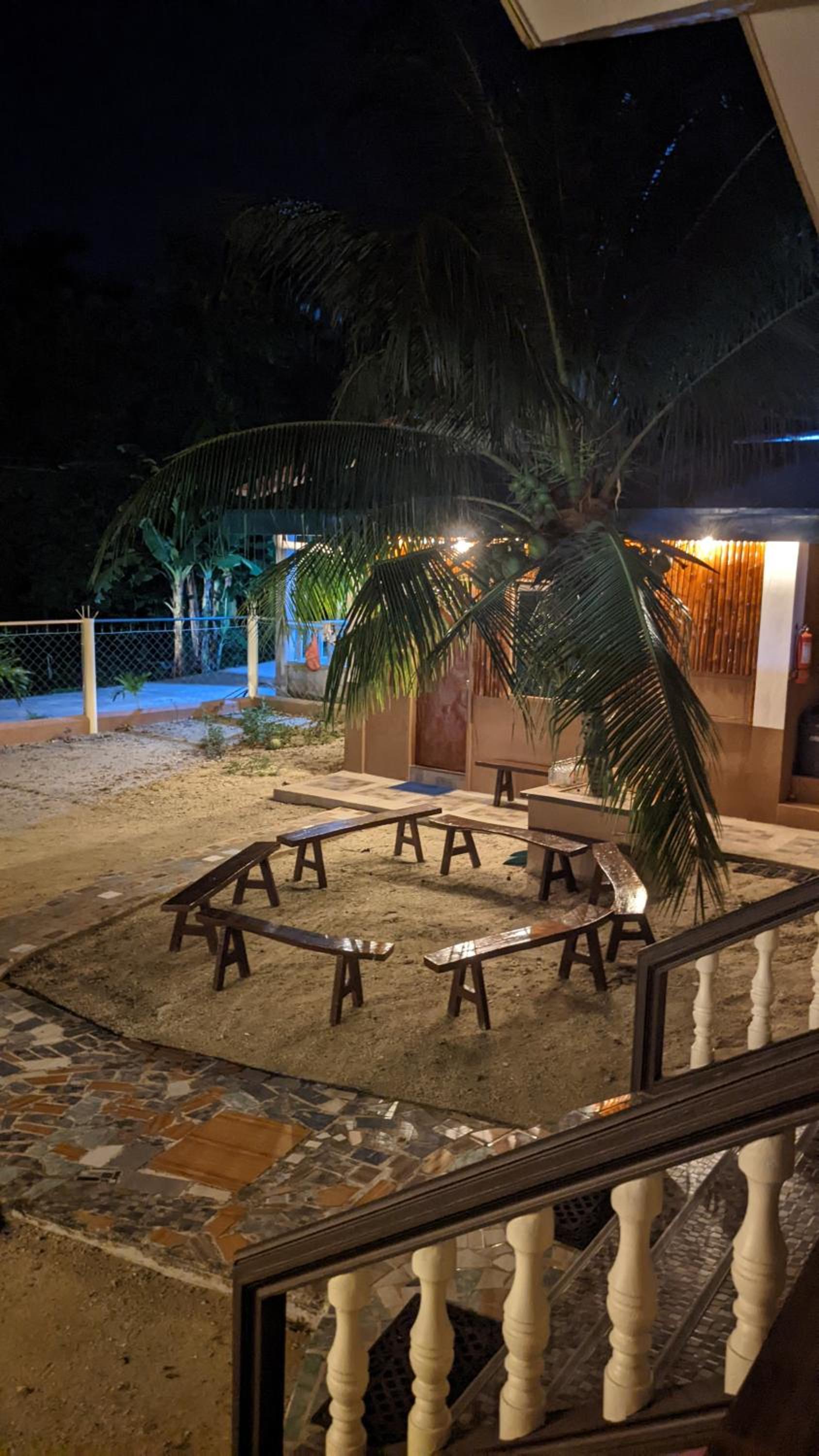 Maya Guest House - Sipaway Island view 2