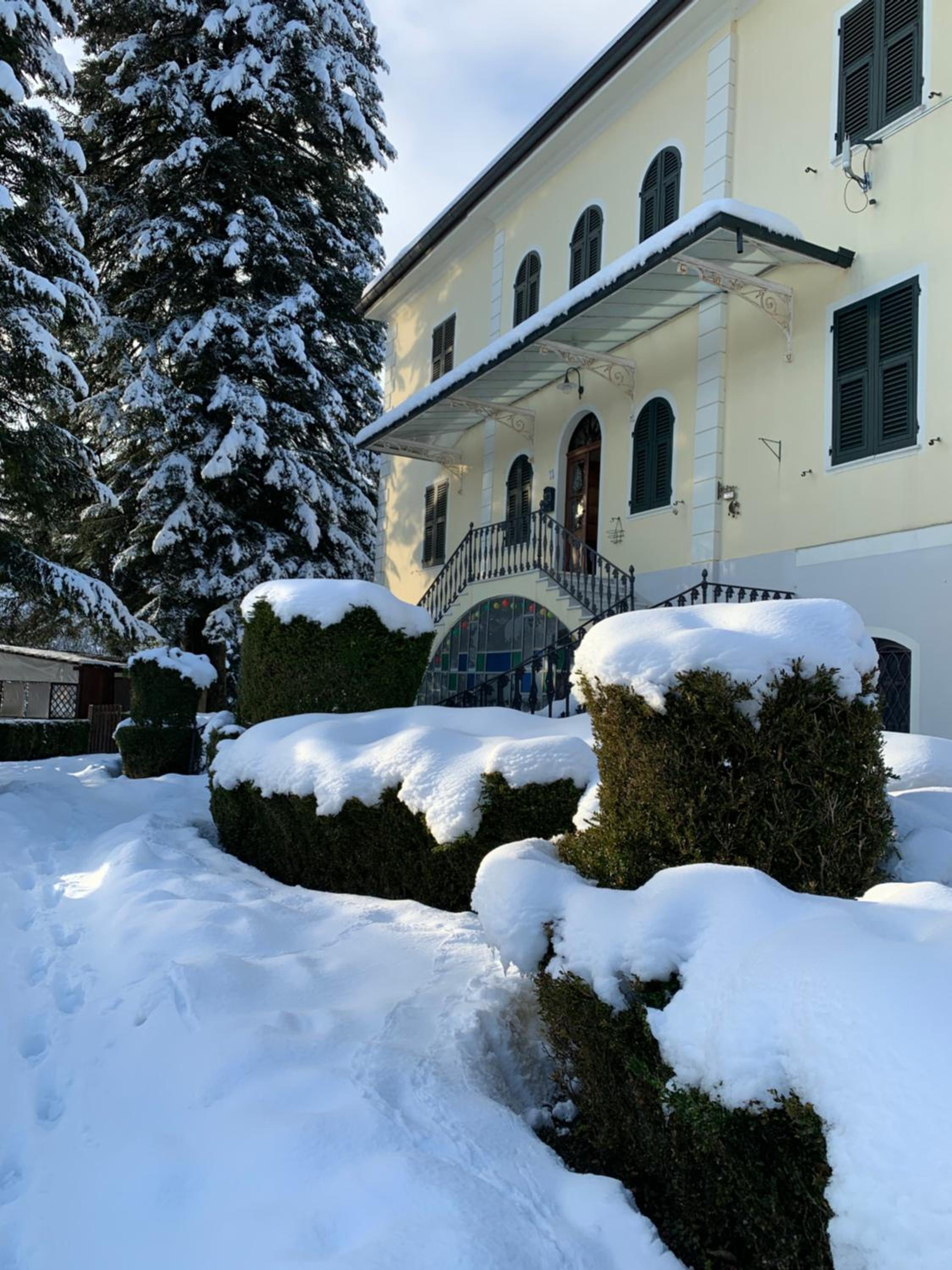 villa taro