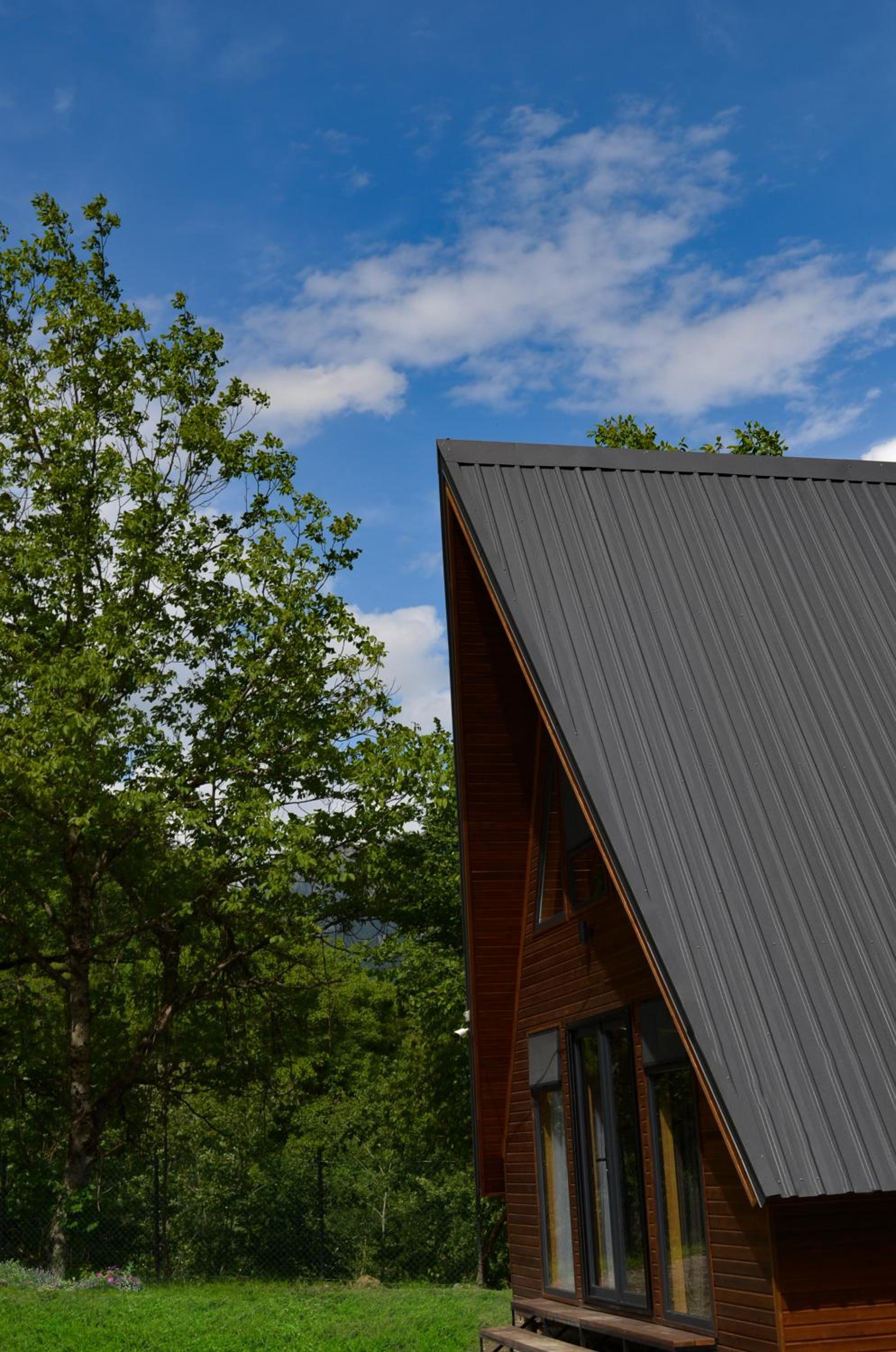 Qedi Cottages