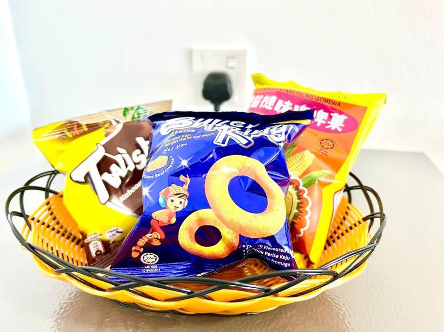 R 1-5Pax Cozy Home SetiaAlam 100mpsWifi&TV Trefoil photo 5
