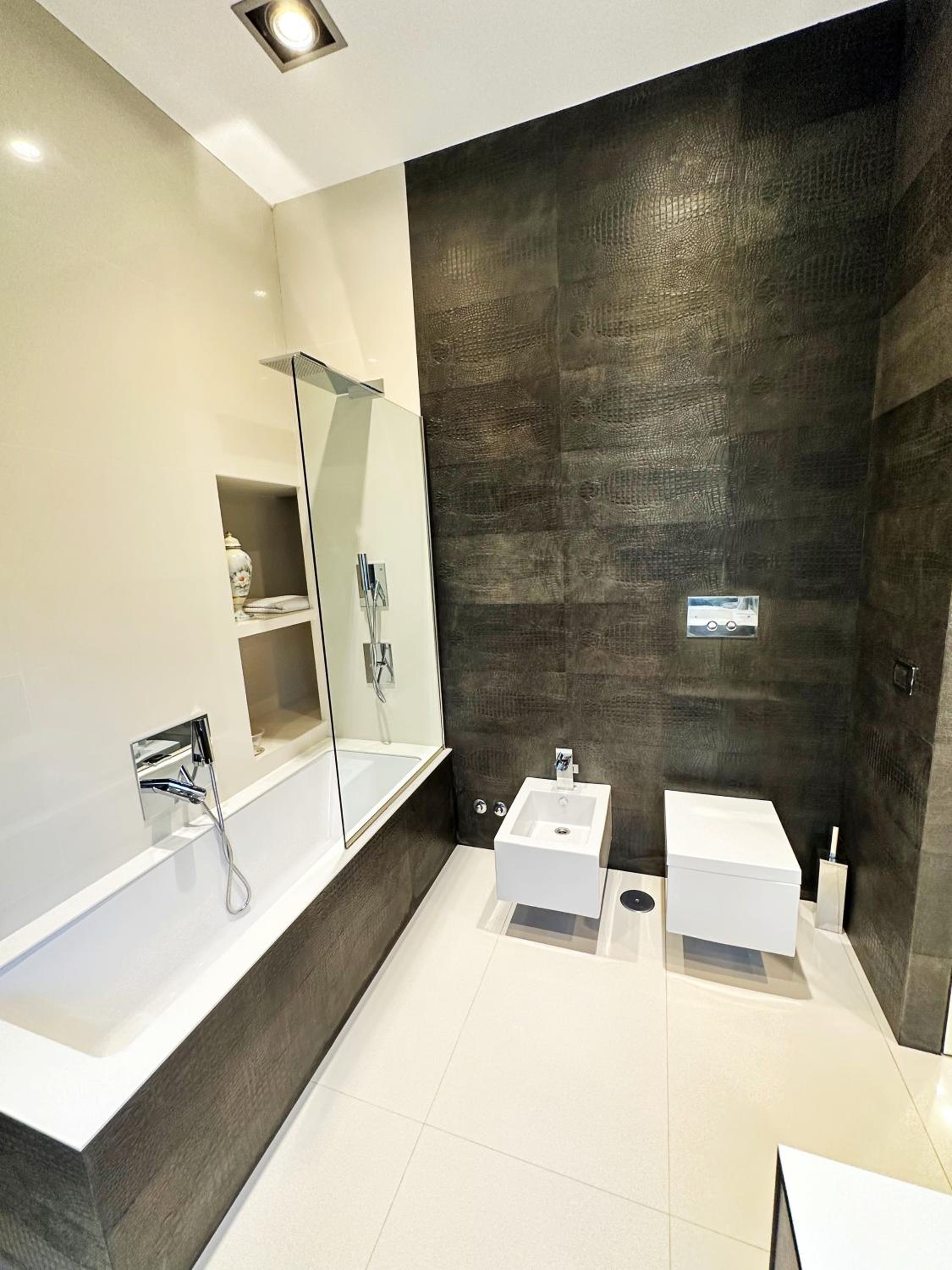 48 Fourty Eight Luxury Suites