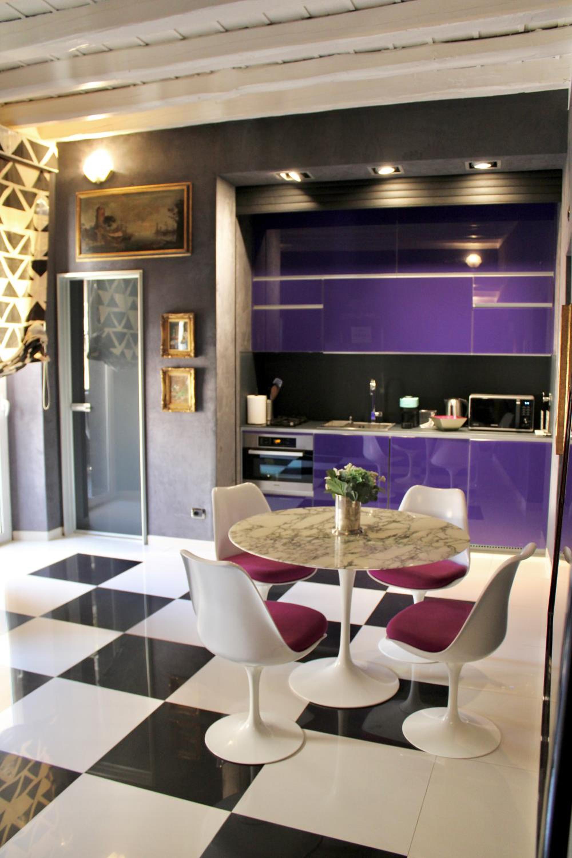 48 Fourty Eight Luxury Suites