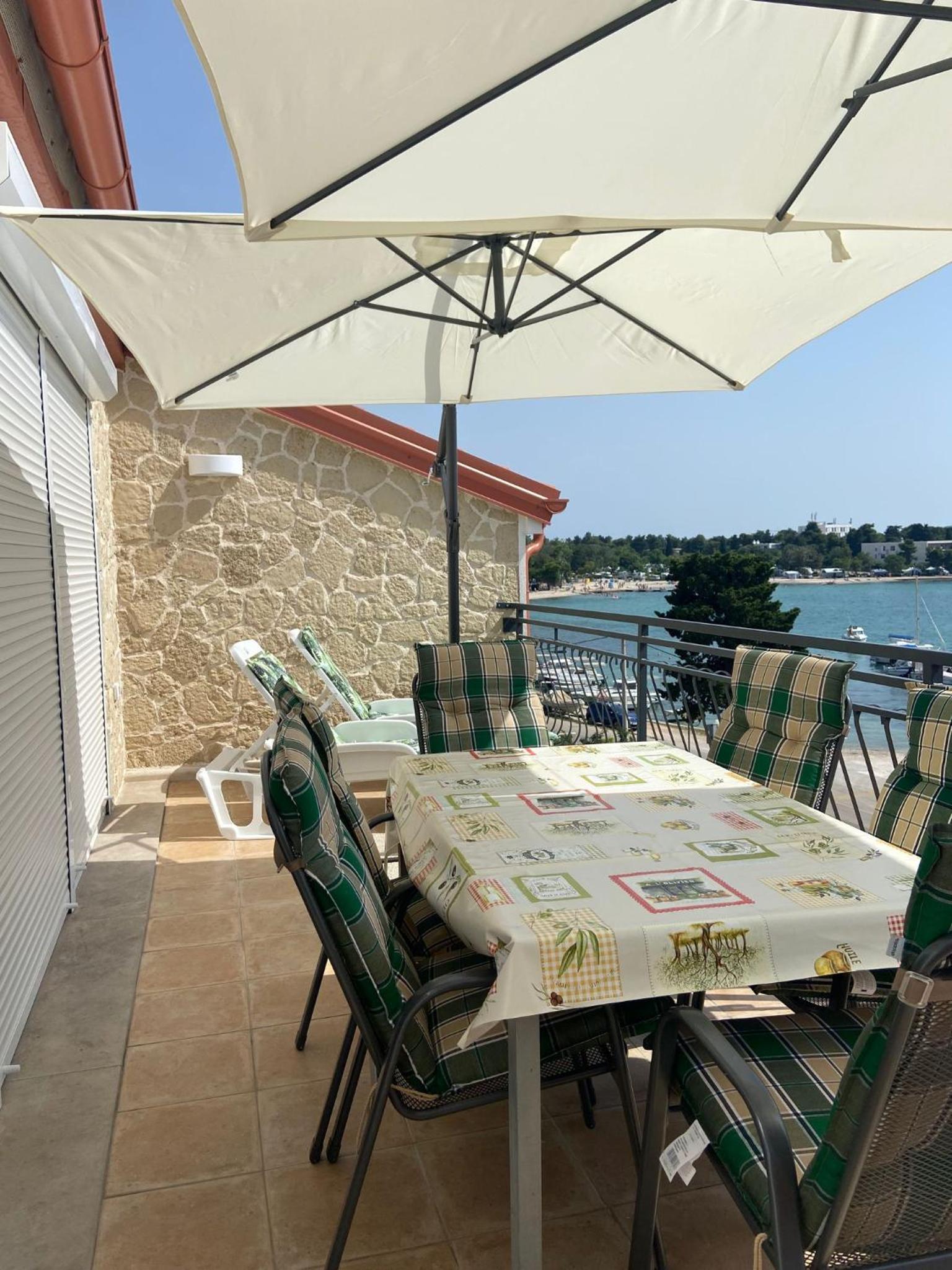Photo 45