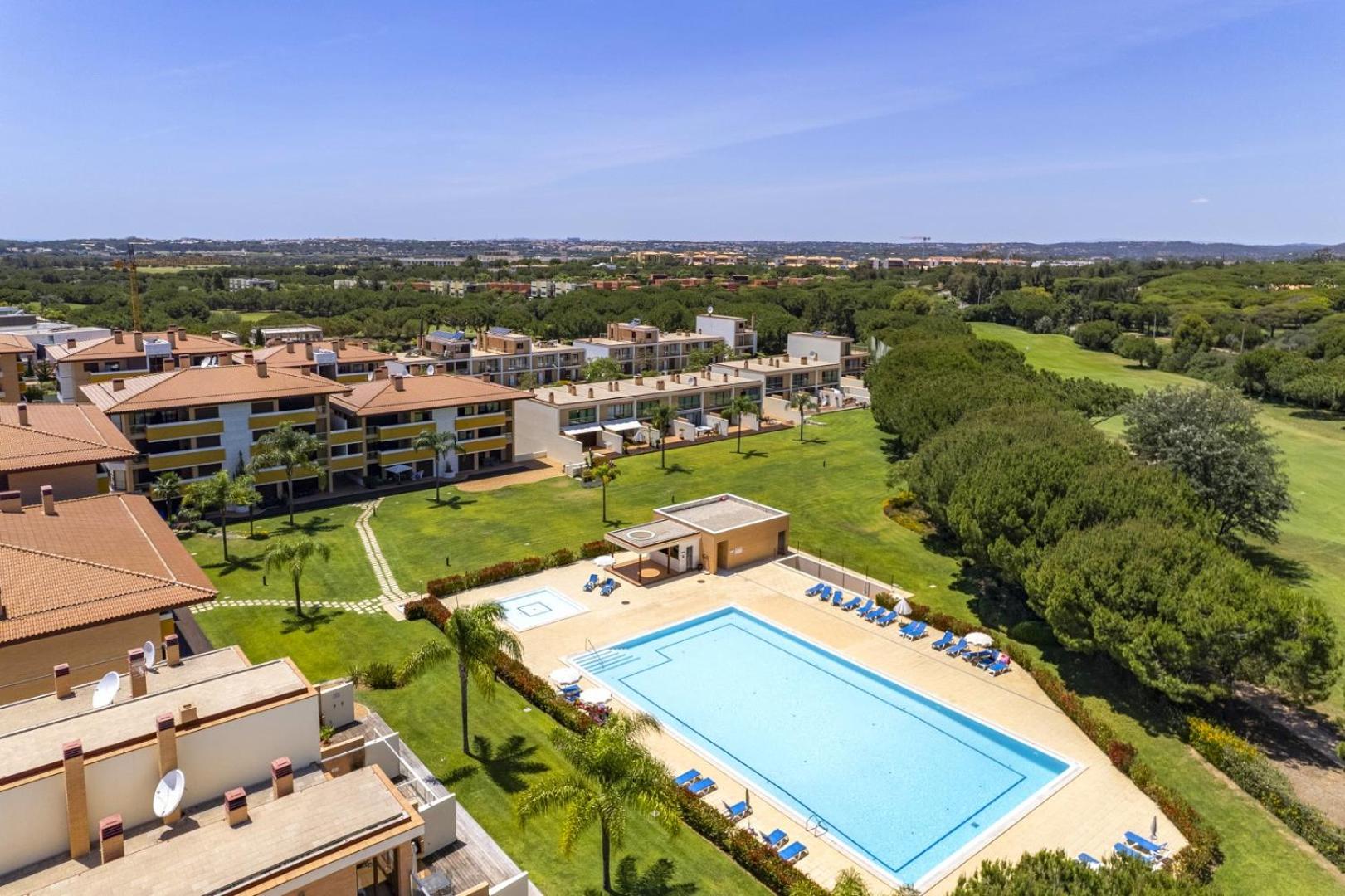Central Algarve Duplex Retreat with Garden & Pool view 5