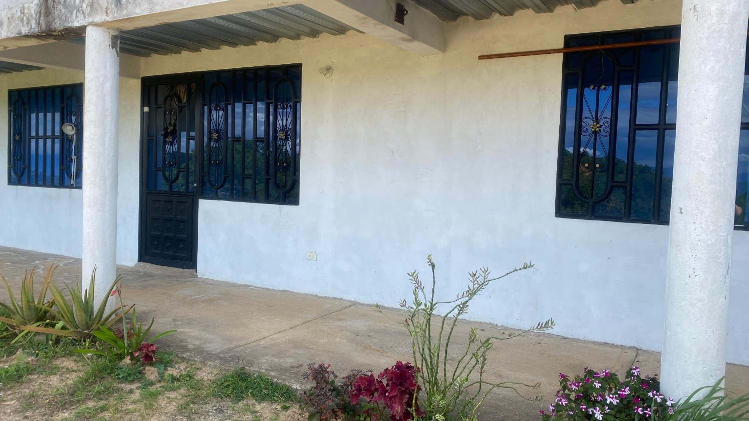 Casa Campestre con Lagos