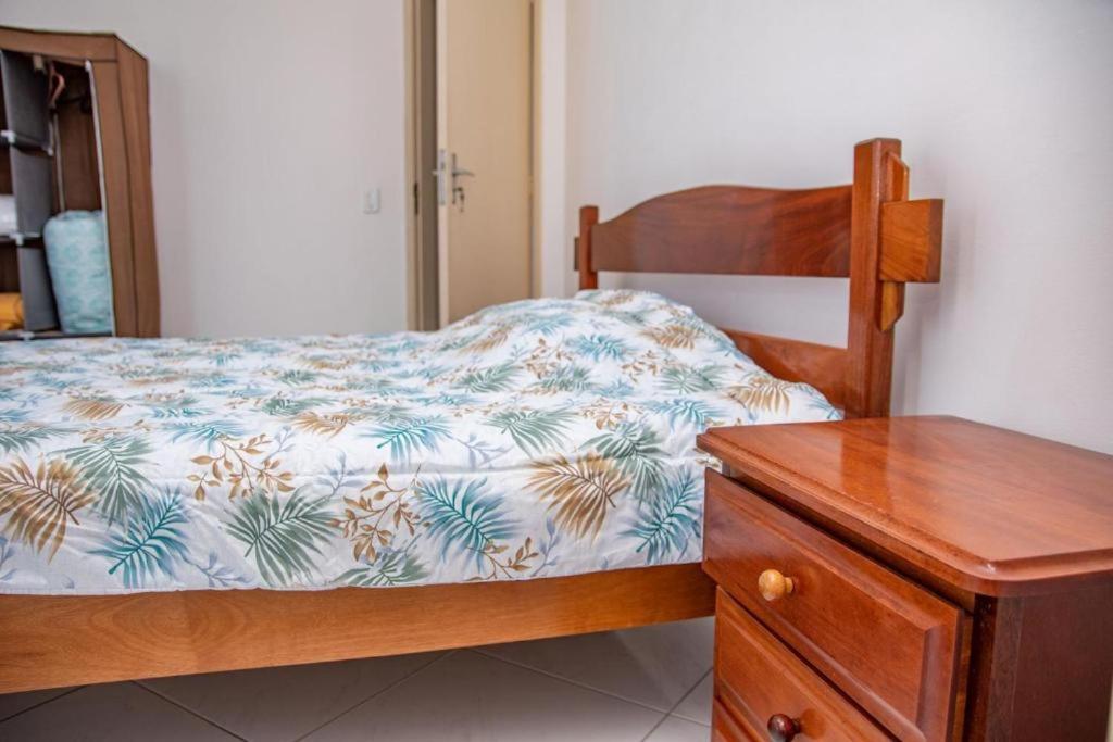 joia da enseada, com serviços de praia, de frente para o mar, 3 quartos, TV smart, piscina, academia, salão jogos, brinquedoteca, estacionamento