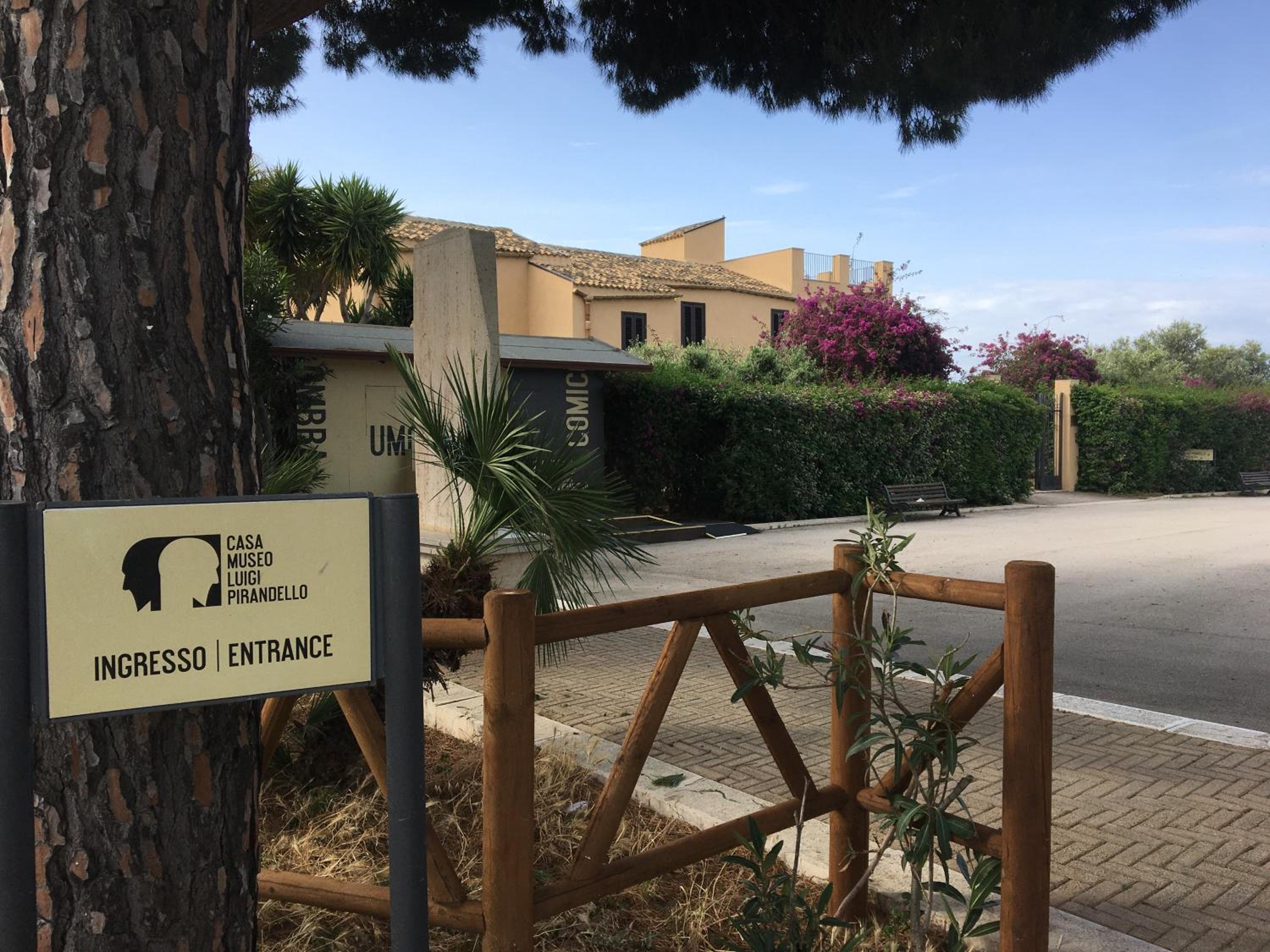 Villa Maresa Home view 4