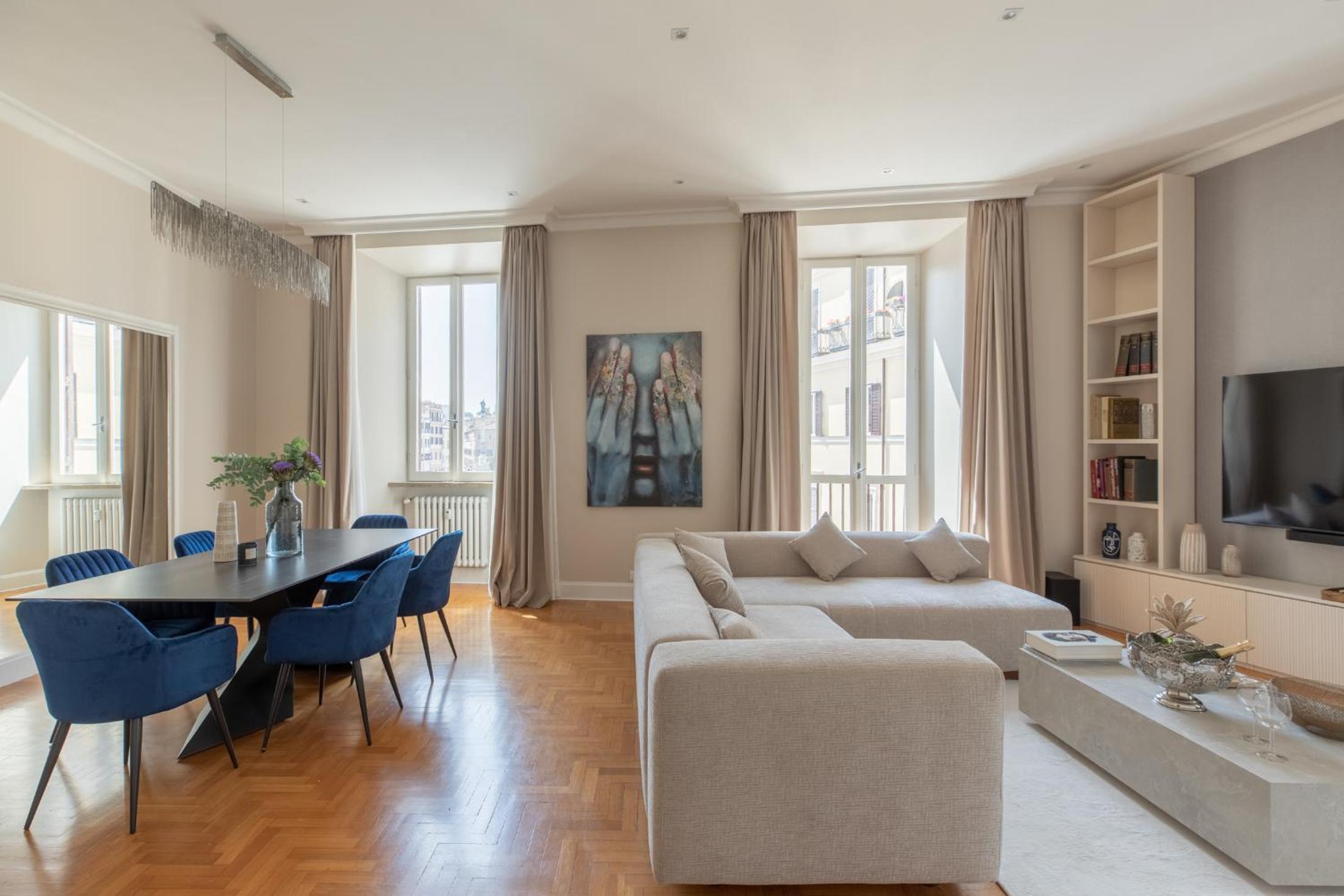 Spanish Steps Caesar Suites