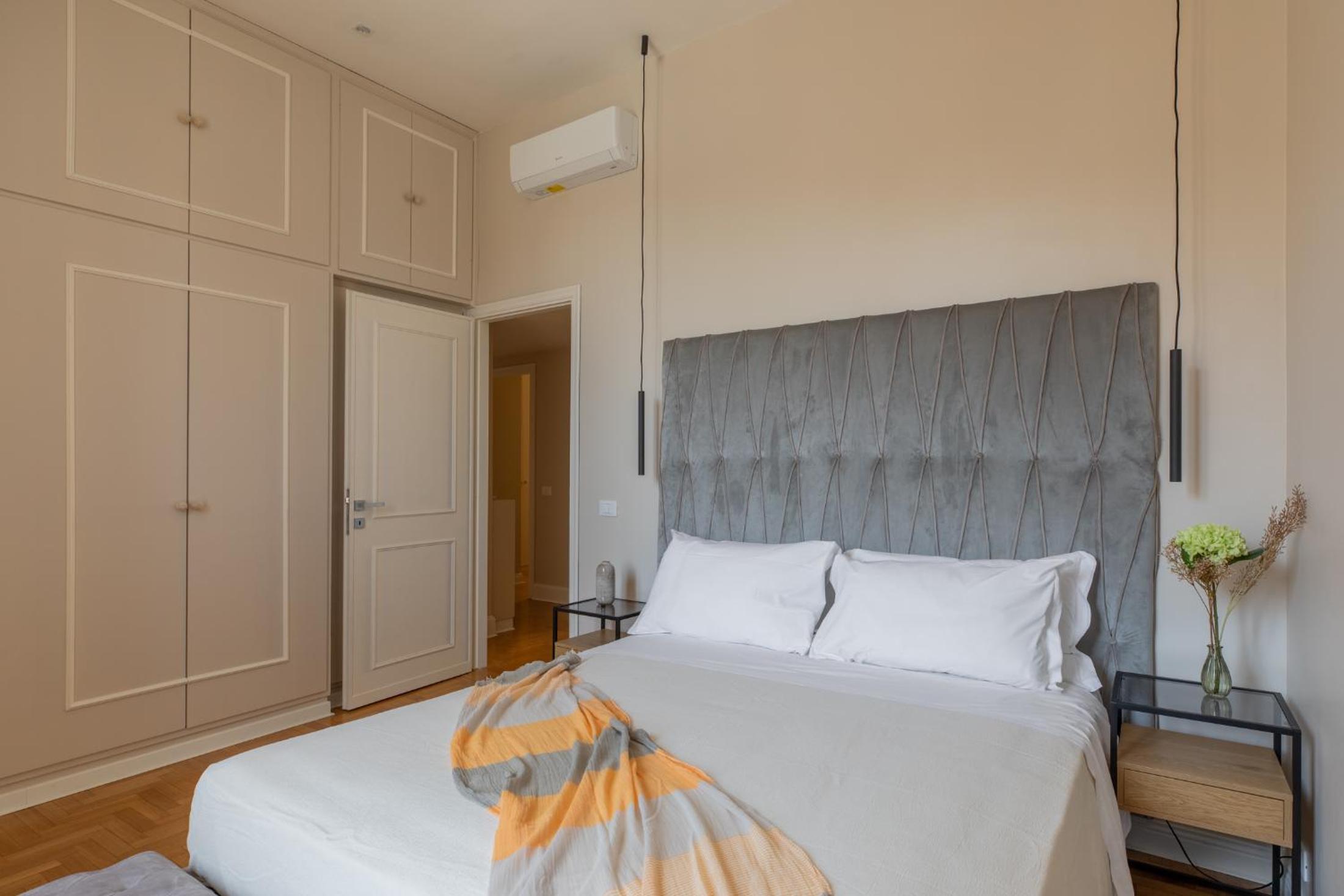 Spanish Steps Caesar Suites