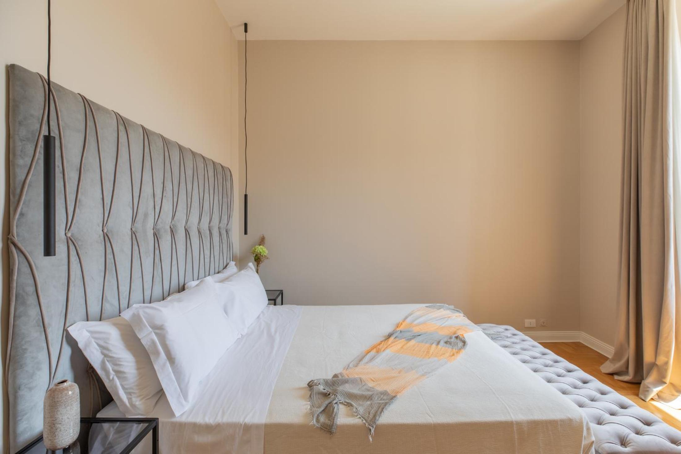 Spanish Steps Caesar Suites