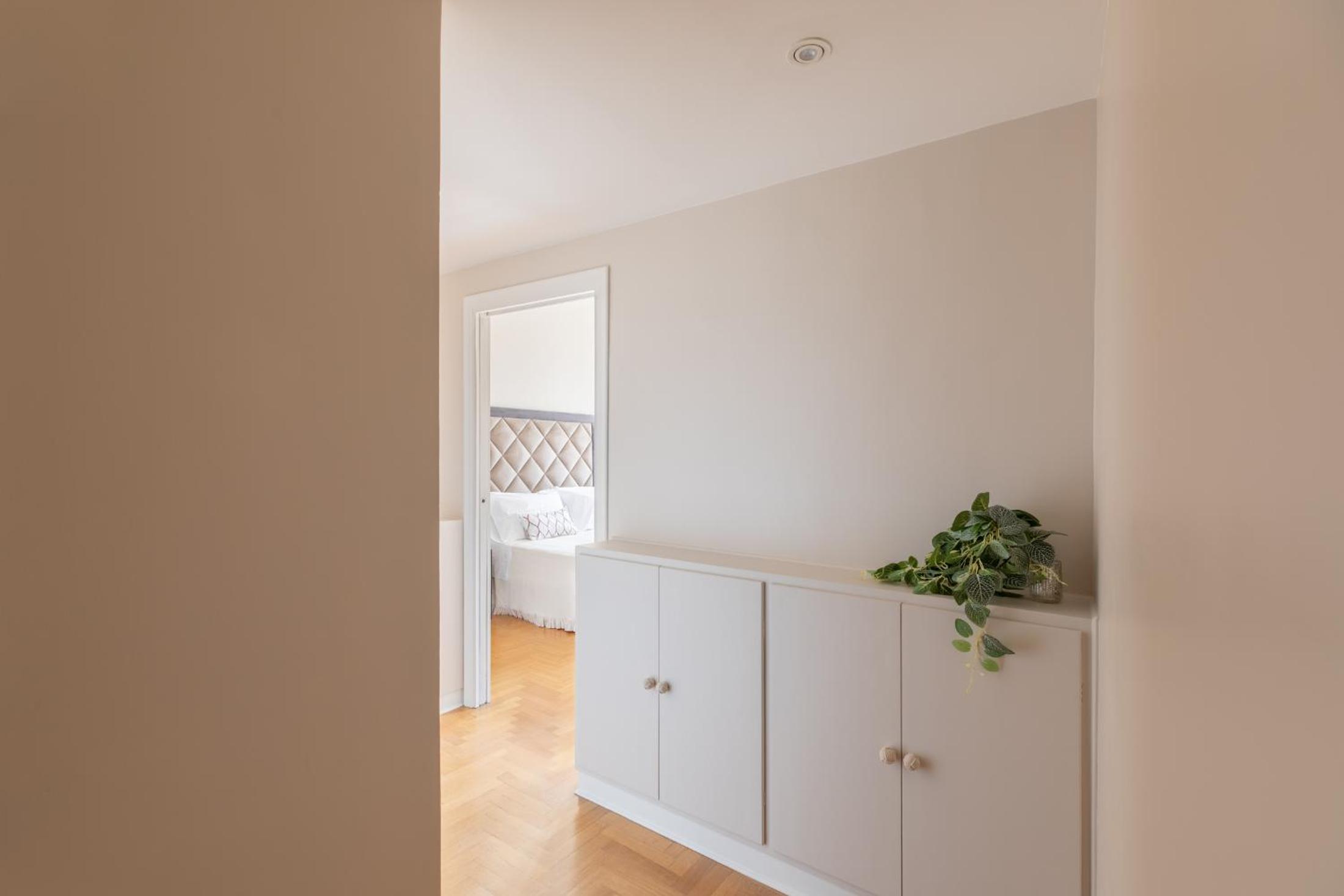 Spanish Steps Caesar Suites