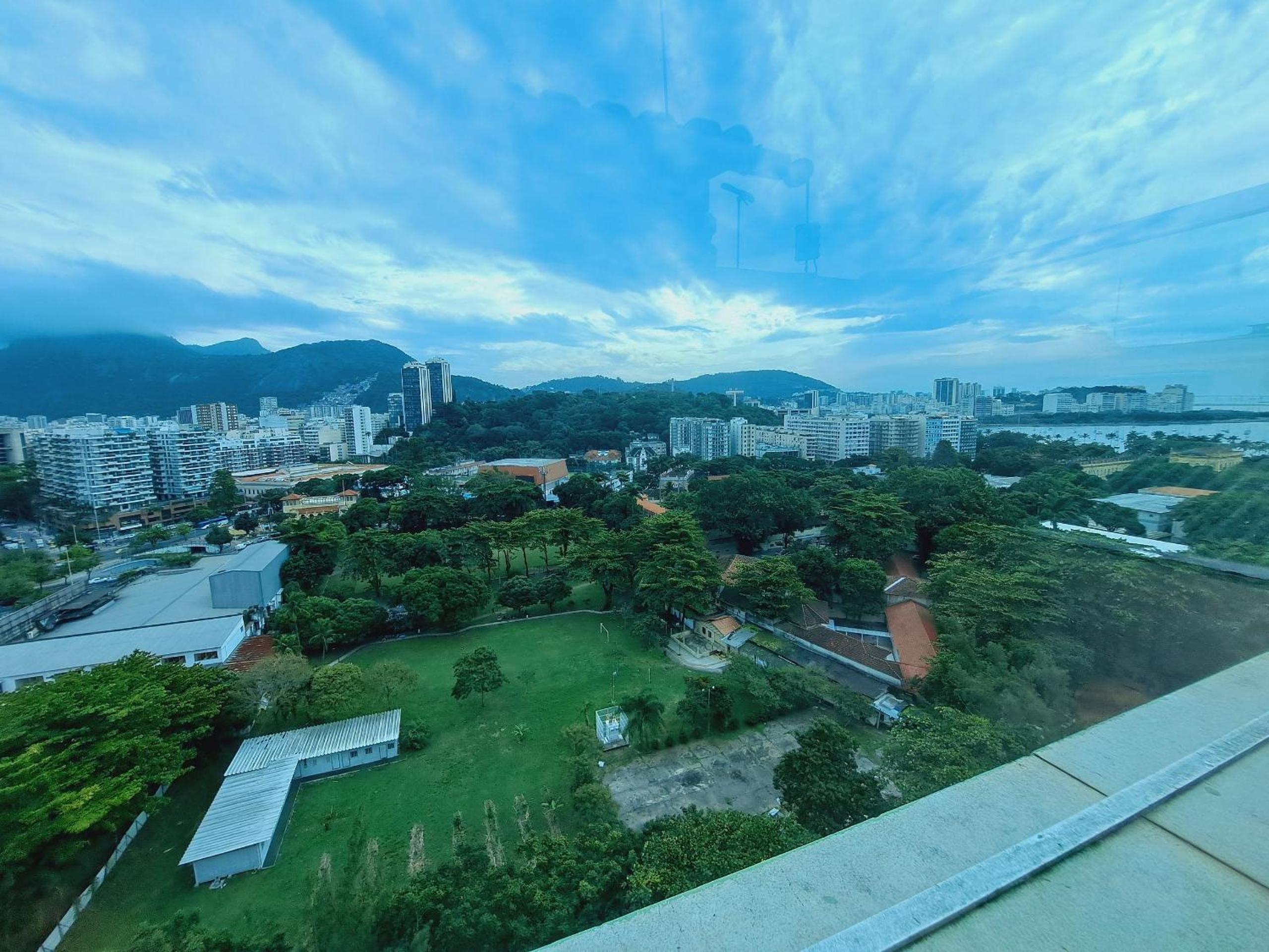 Complete apartment with SPACE between Botafogo and Copacabana
