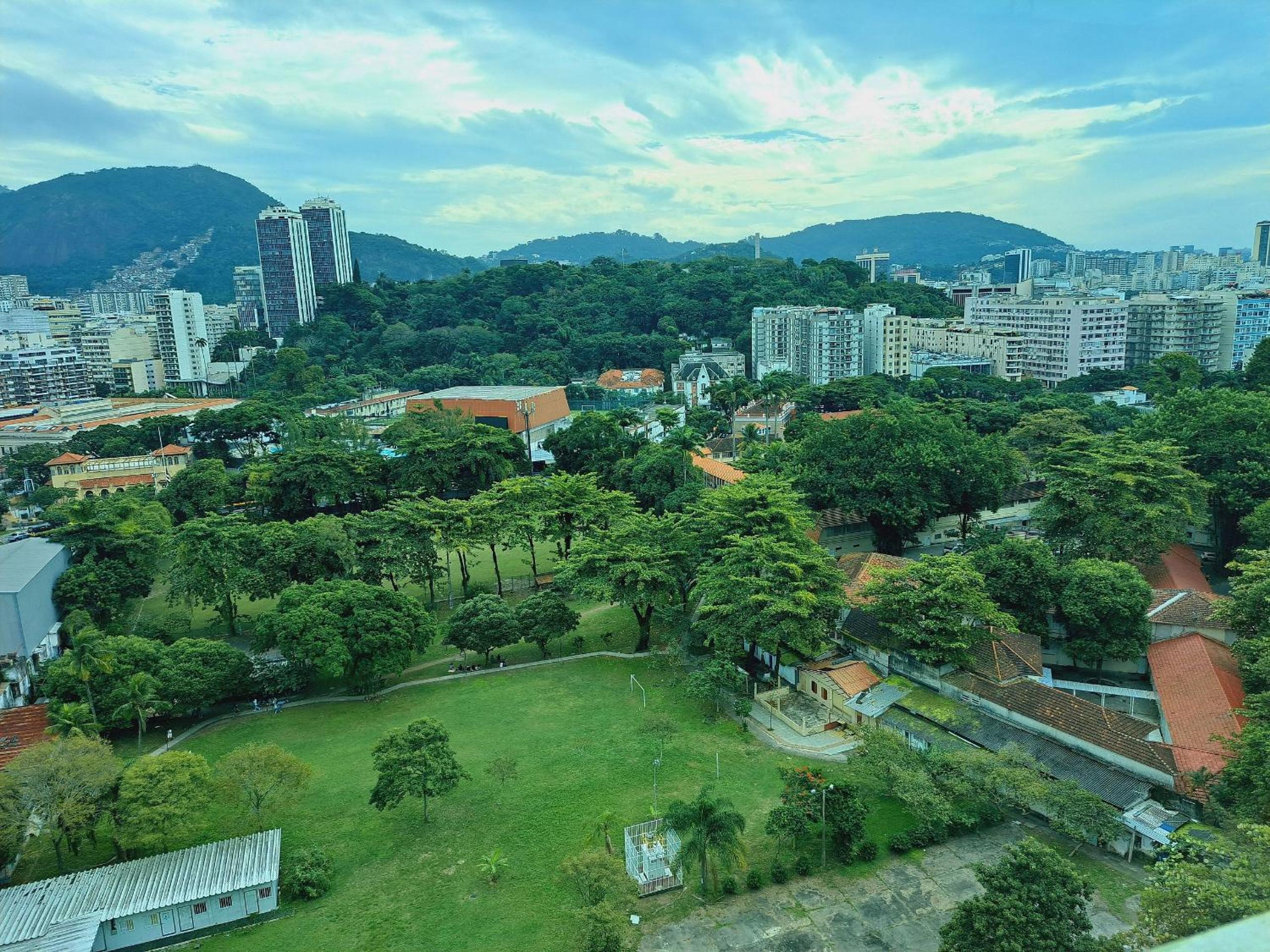 Complete apartment with SPACE between Botafogo and Copacabana