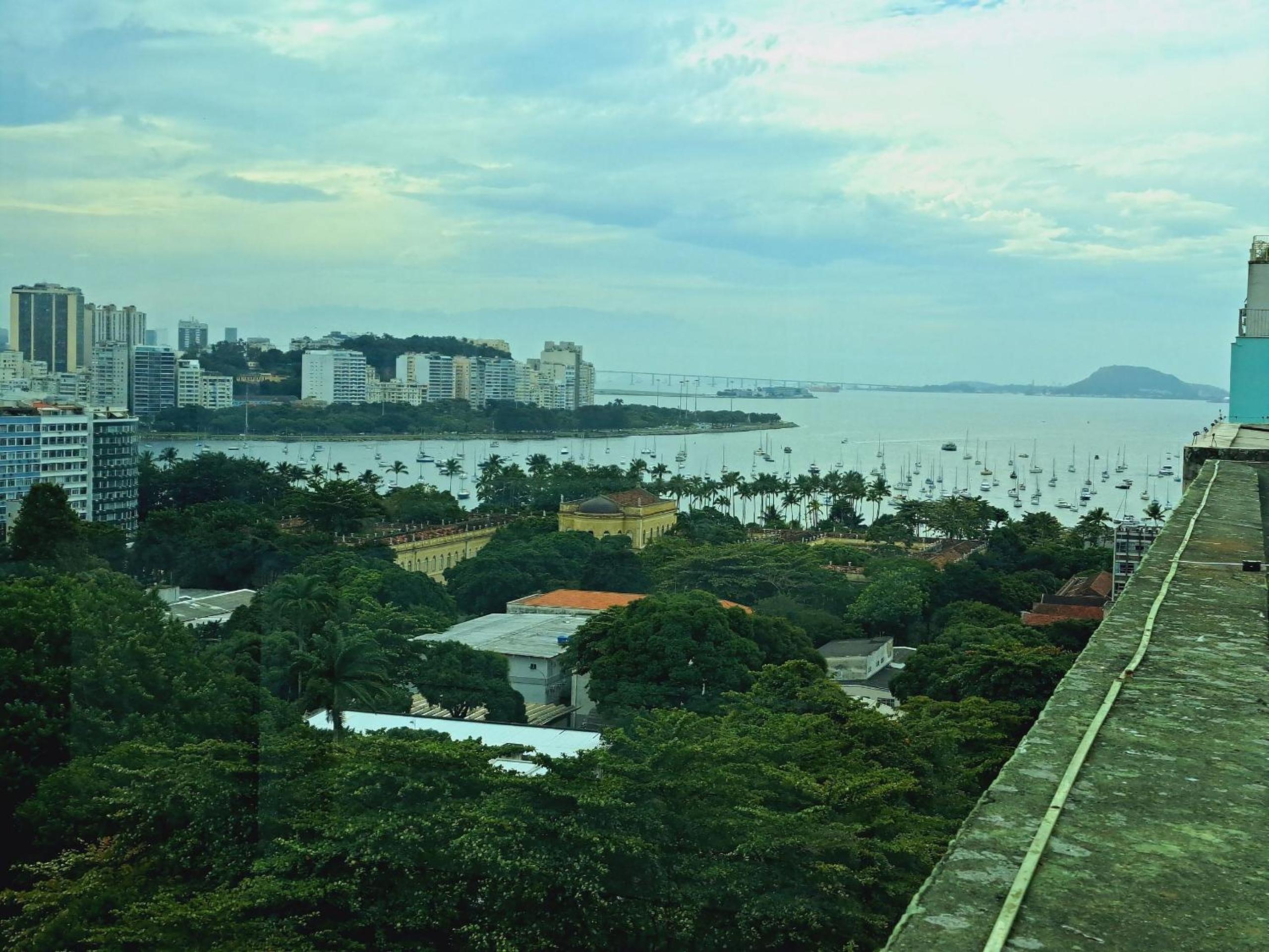 Complete apartment with SPACE between Botafogo and Copacabana