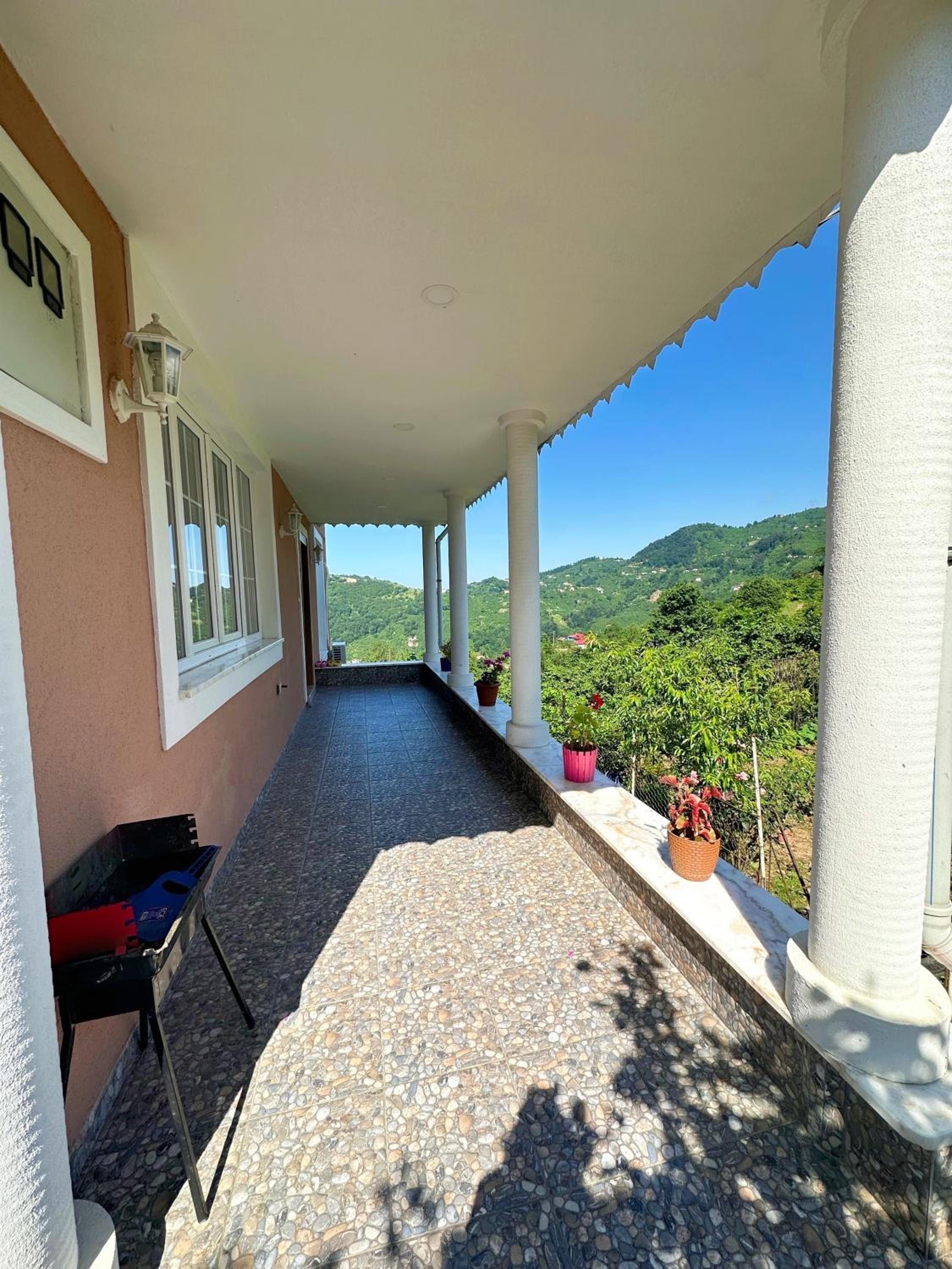 Country Home view 2