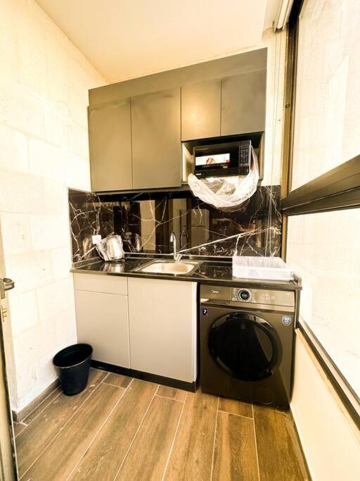 central apartment for rent 28 view 4