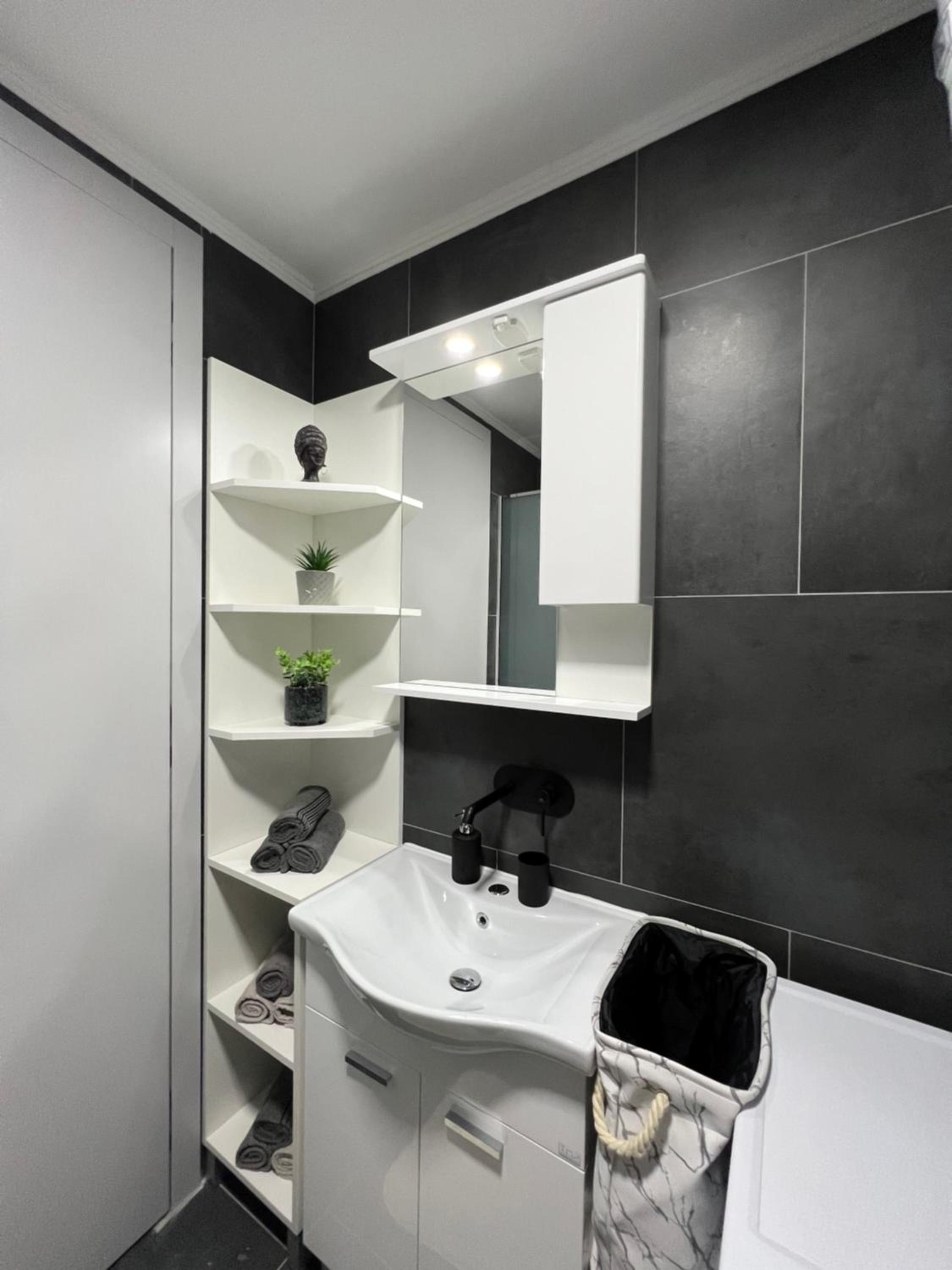Tao Apartment, Sarajevo - Free Parking & Private Garage