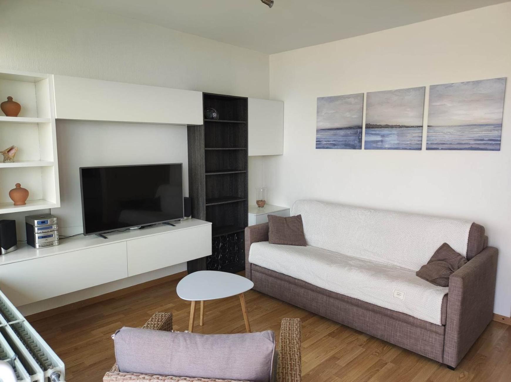 North Sea View studio with parking