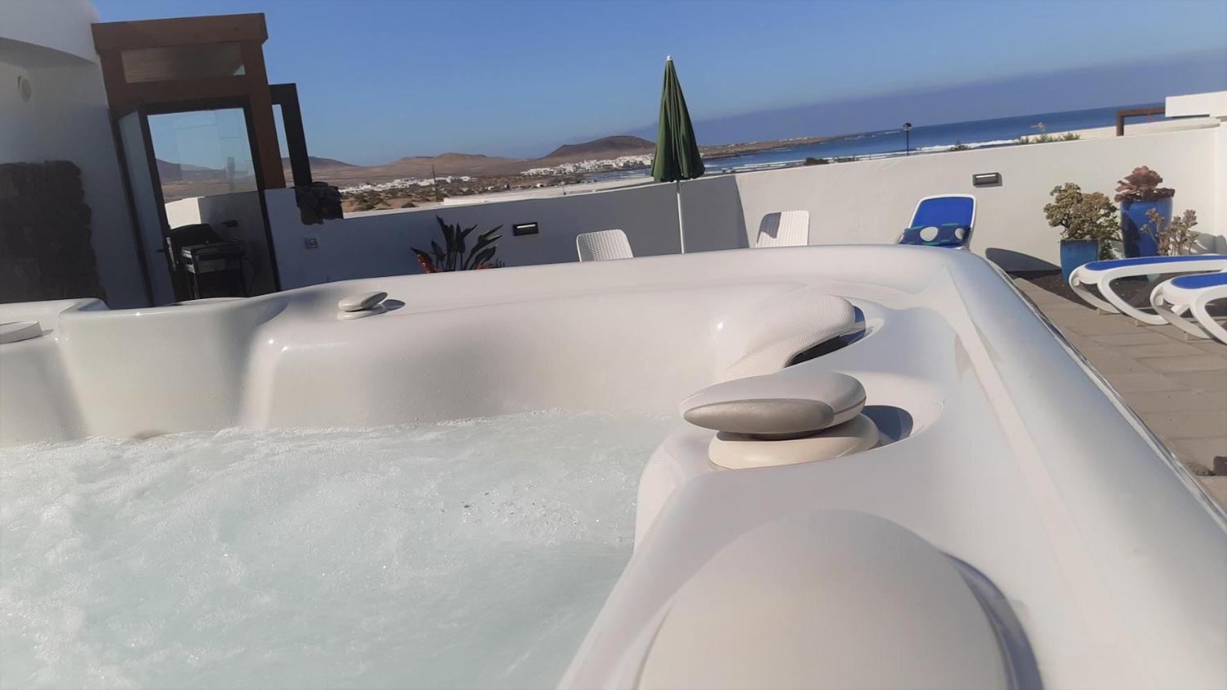 La Belle Vie view 3