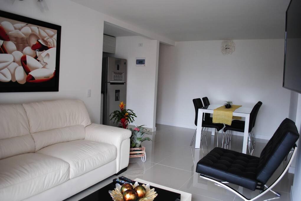 Hotel El Poblado Sabaneta New 3 Bdr Comfortable Apt