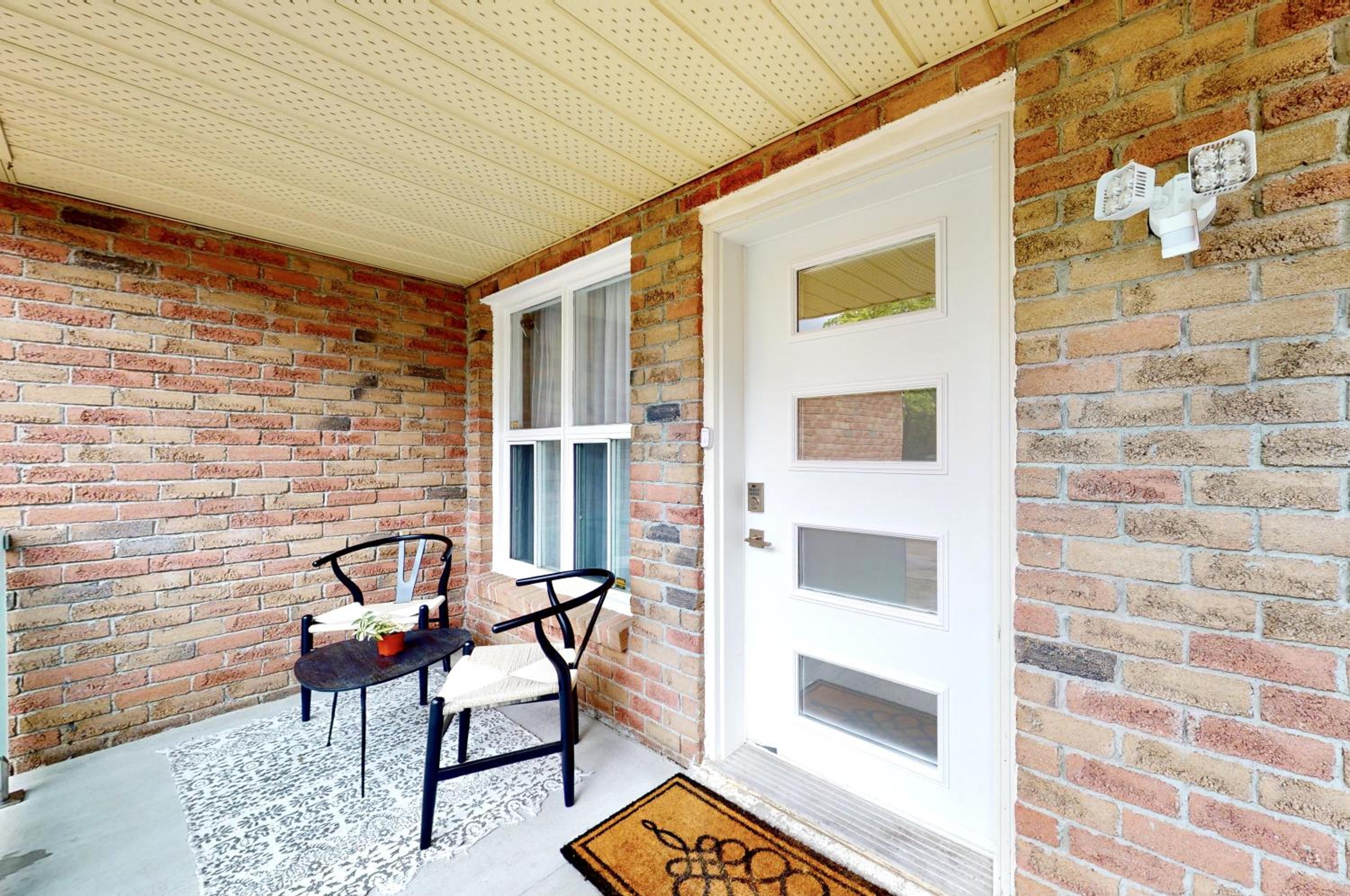 3-Bed 3-Bath Cozy Vacation House in Ajax, Greater Toronto Area, ON, Canada