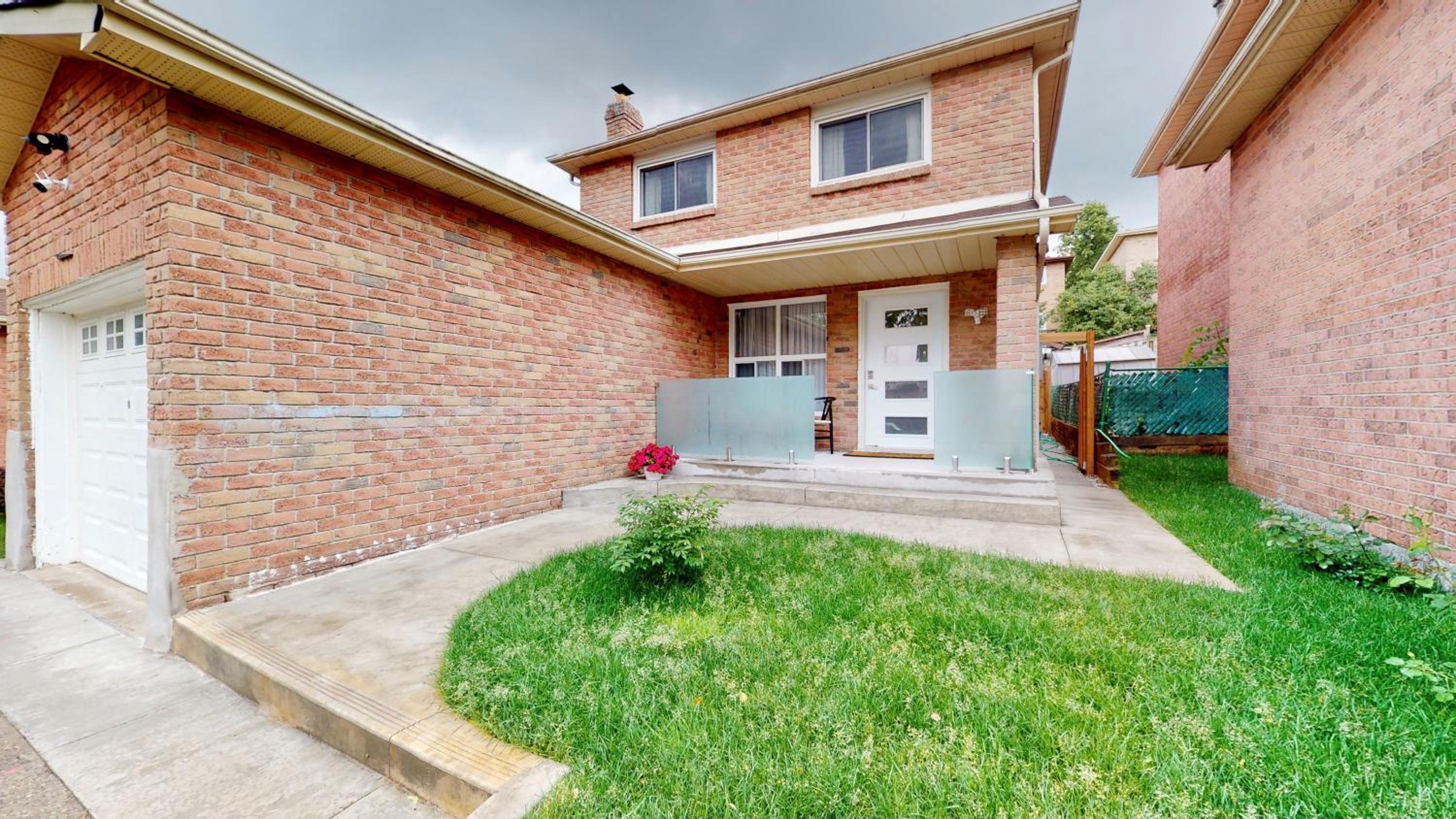 3-Bed 3-Bath Cozy Vacation House in Ajax, Greater Toronto Area, ON, Canada