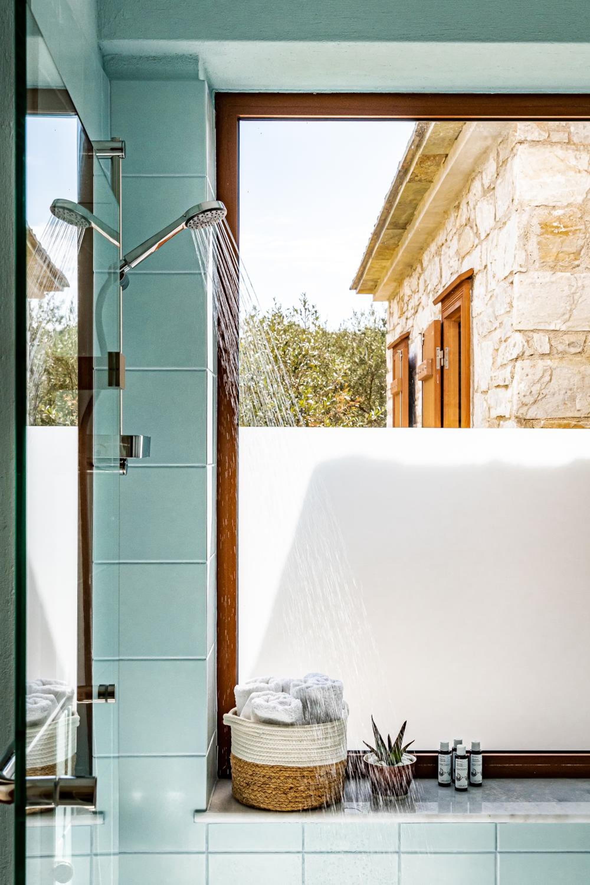 Sunshine Pool Villa