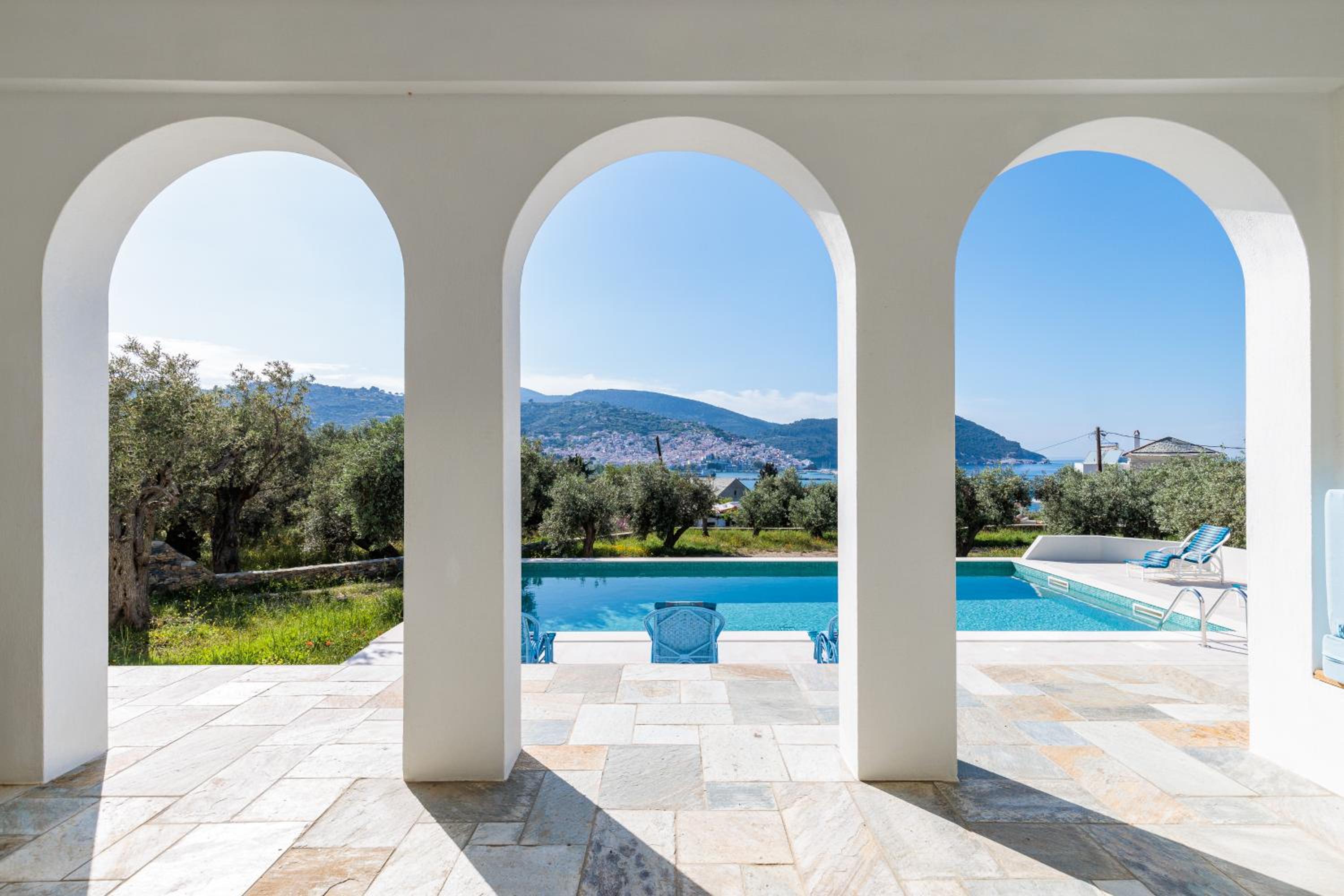 Sunshine Pool Villa